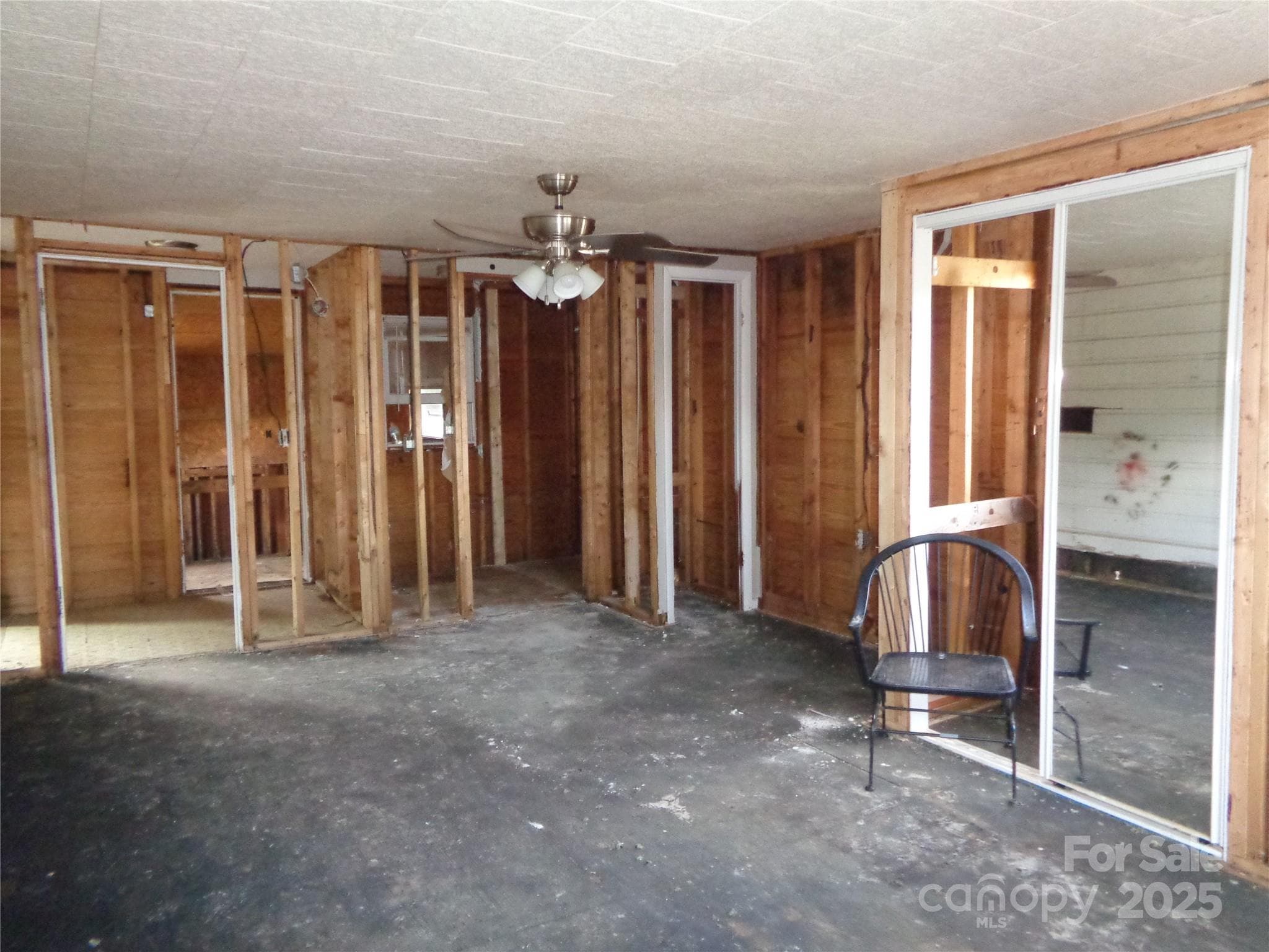 Single Family Residence at Waynesville, photo 8 of 14