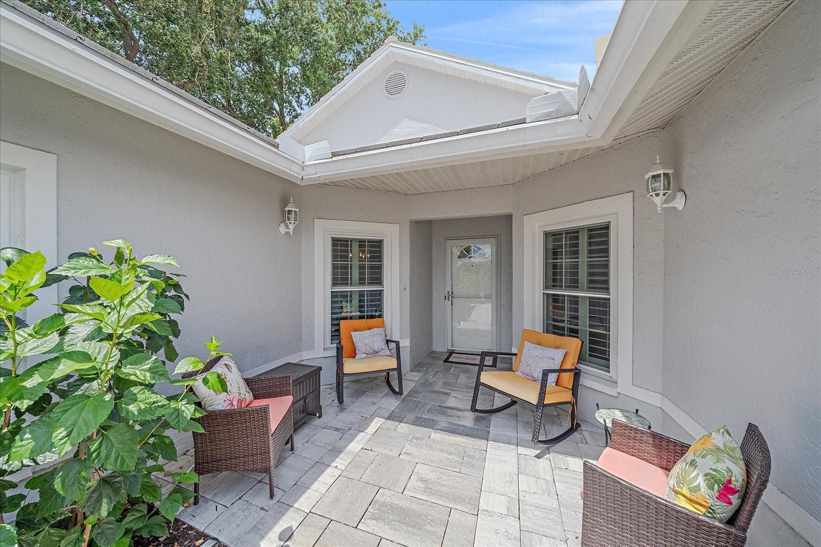 Private Front Patio - 1432 COLONY PL, VENICE
