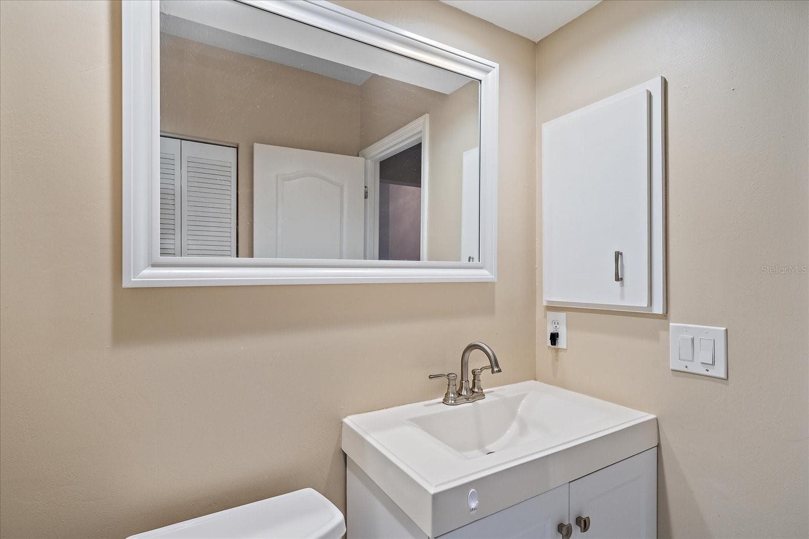 Half Bath - 1432 COLONY PL, VENICE