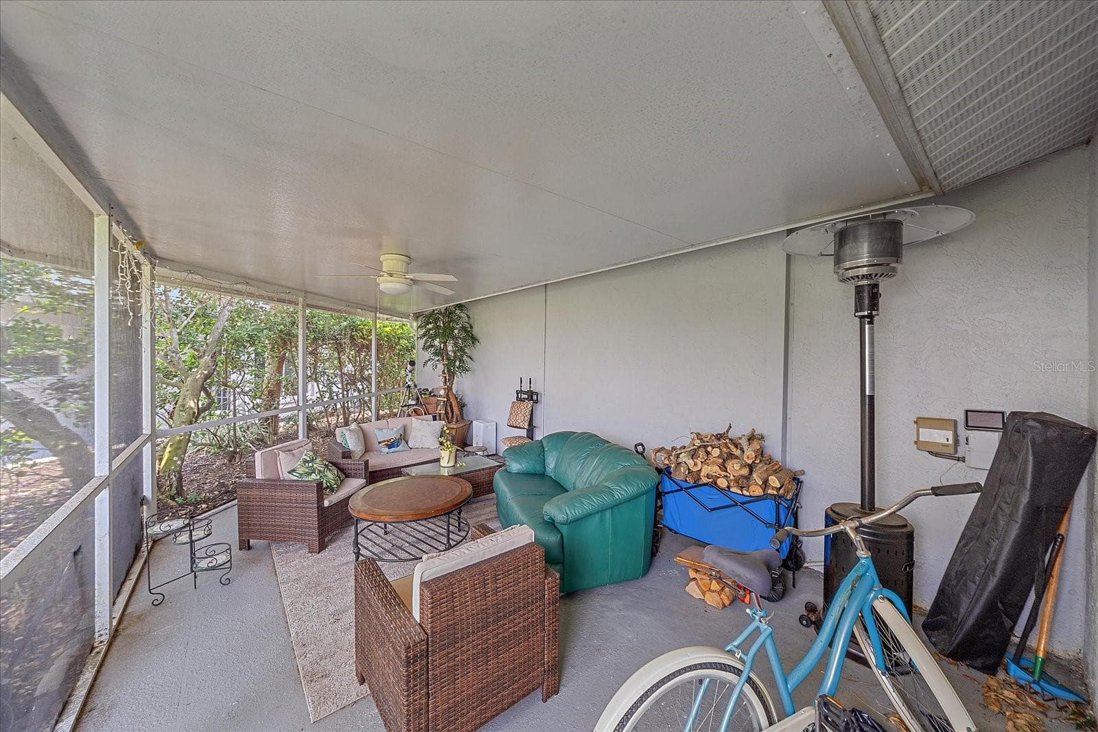 Screened in Lanai - 1432 COLONY PL, VENICE