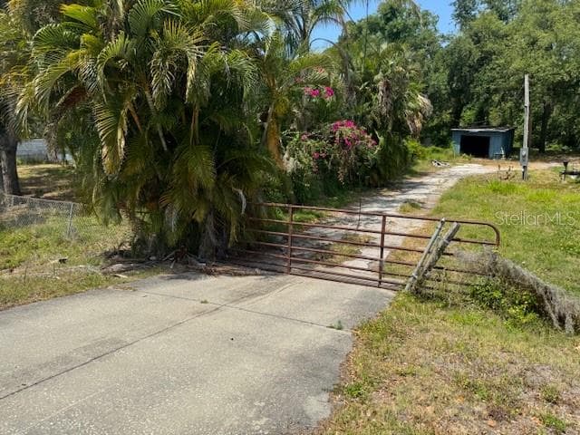 10709 E BAY RD