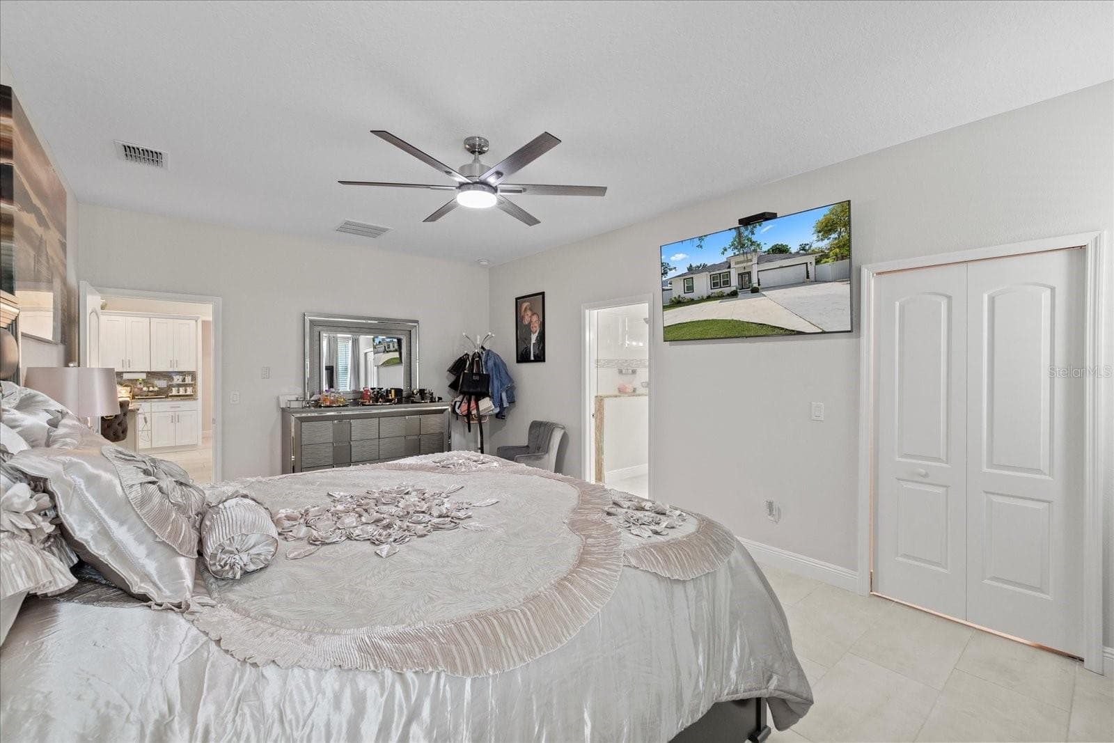 Single Family Residence at 19212 SUNLAKE BLVD, LUTZ, photo 24 of 31