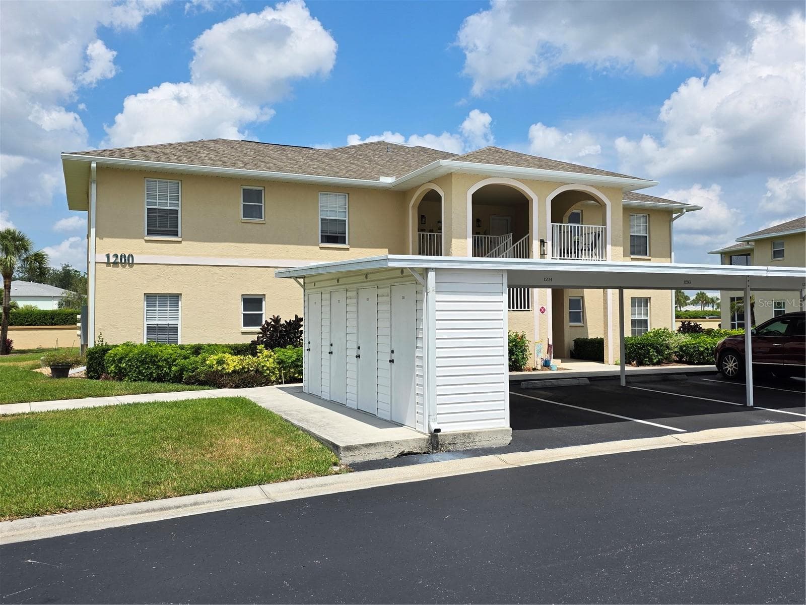 5800 SABAL TRACE DR #1201
