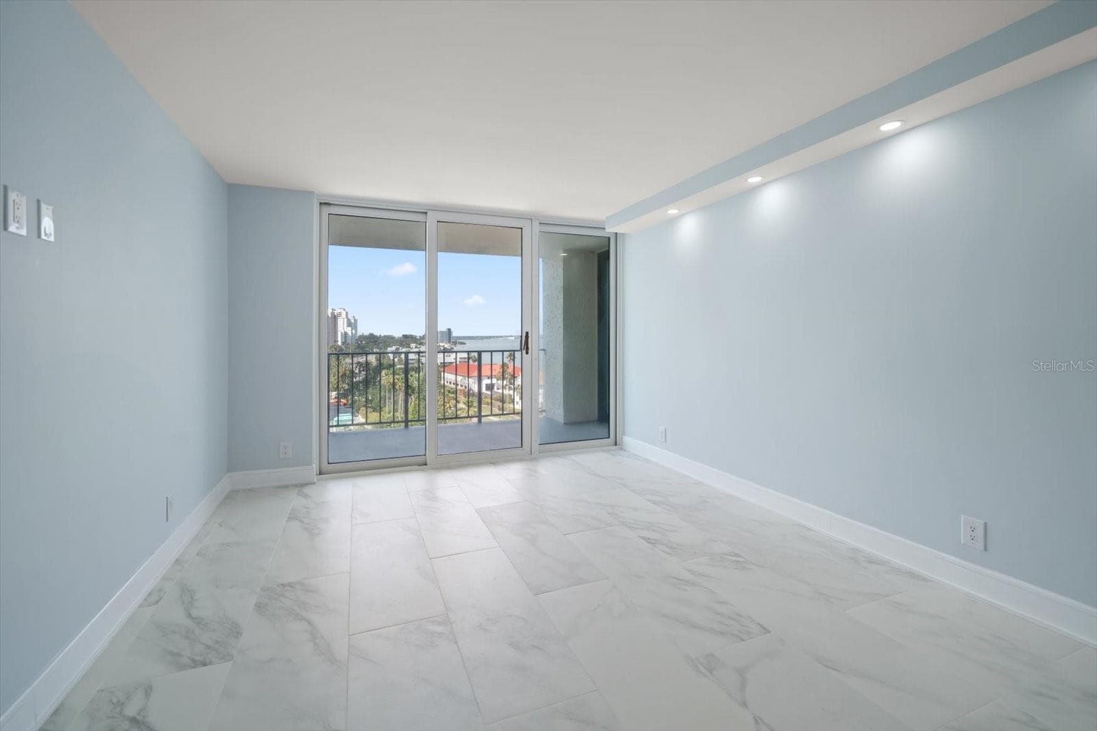 Condominium at 1400 GULF BLVD #804, CLEARWATER BEACH, photo 13 of 43