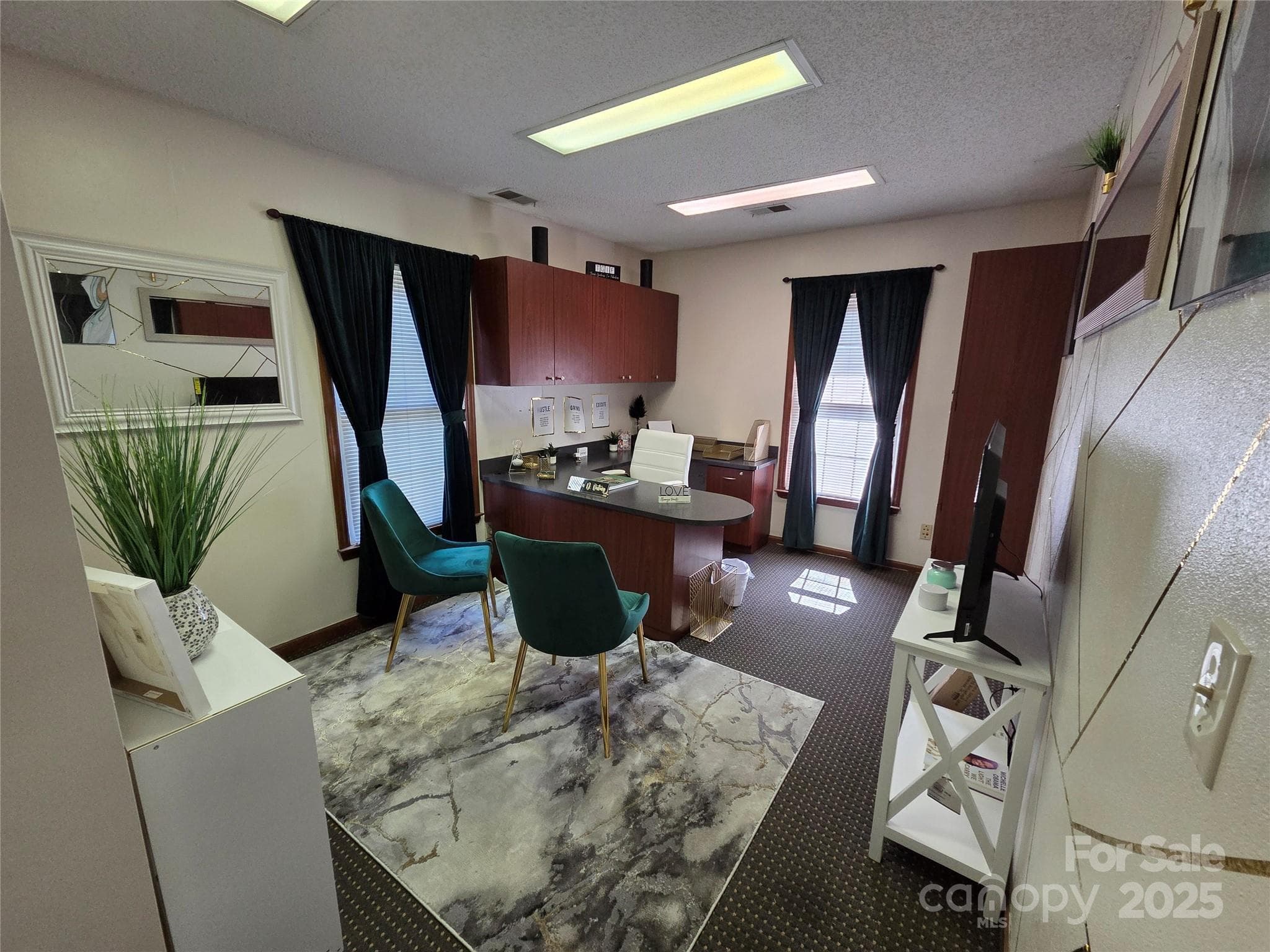 Furnished Office Suite - Charlotte