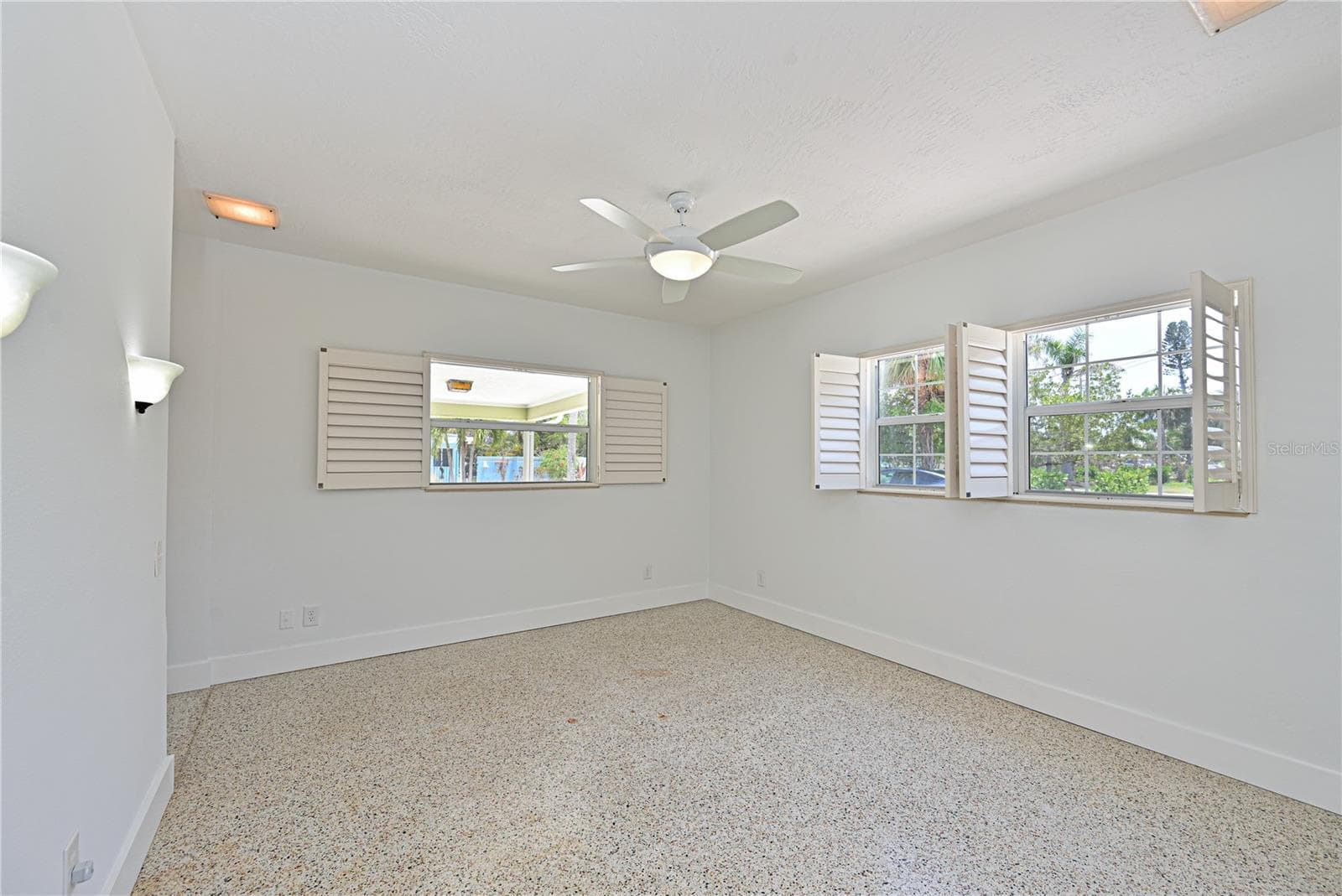 Primary bedroom - 5924 GULF OF MEXICO DR, LONGBOAT KEY