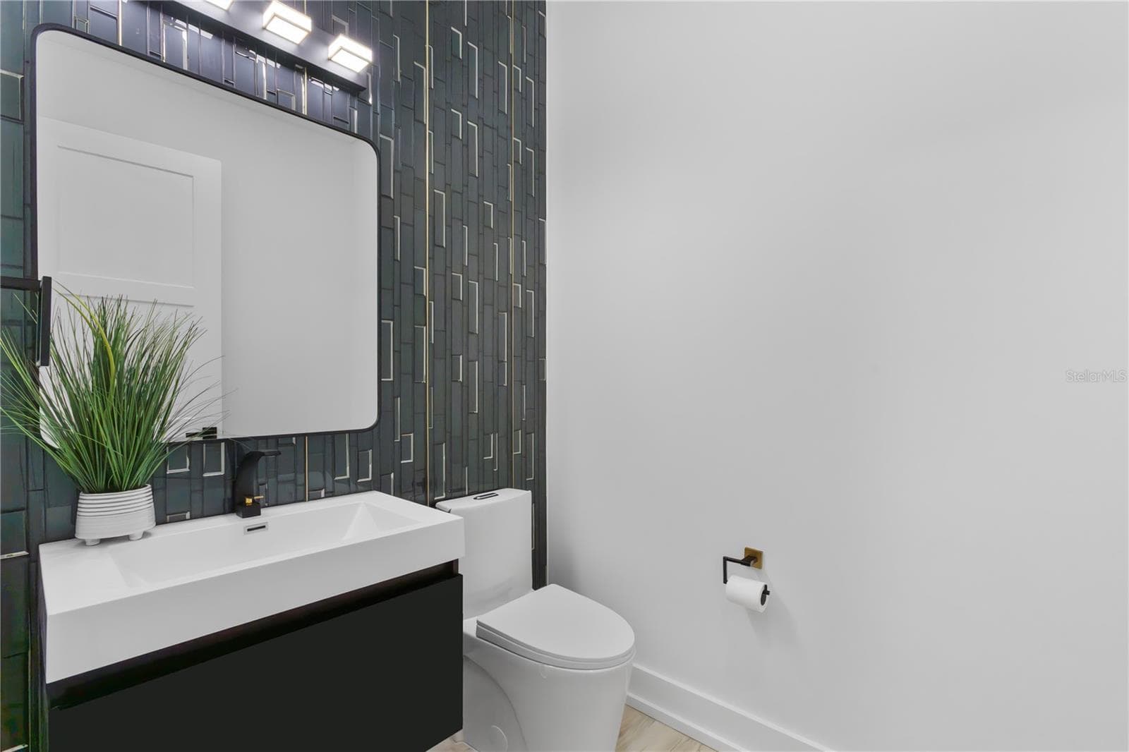 Single Family Residence at 2121 BAYOU GRANDE BLVD NE, ST PETERSBURG, photo 33 of 110