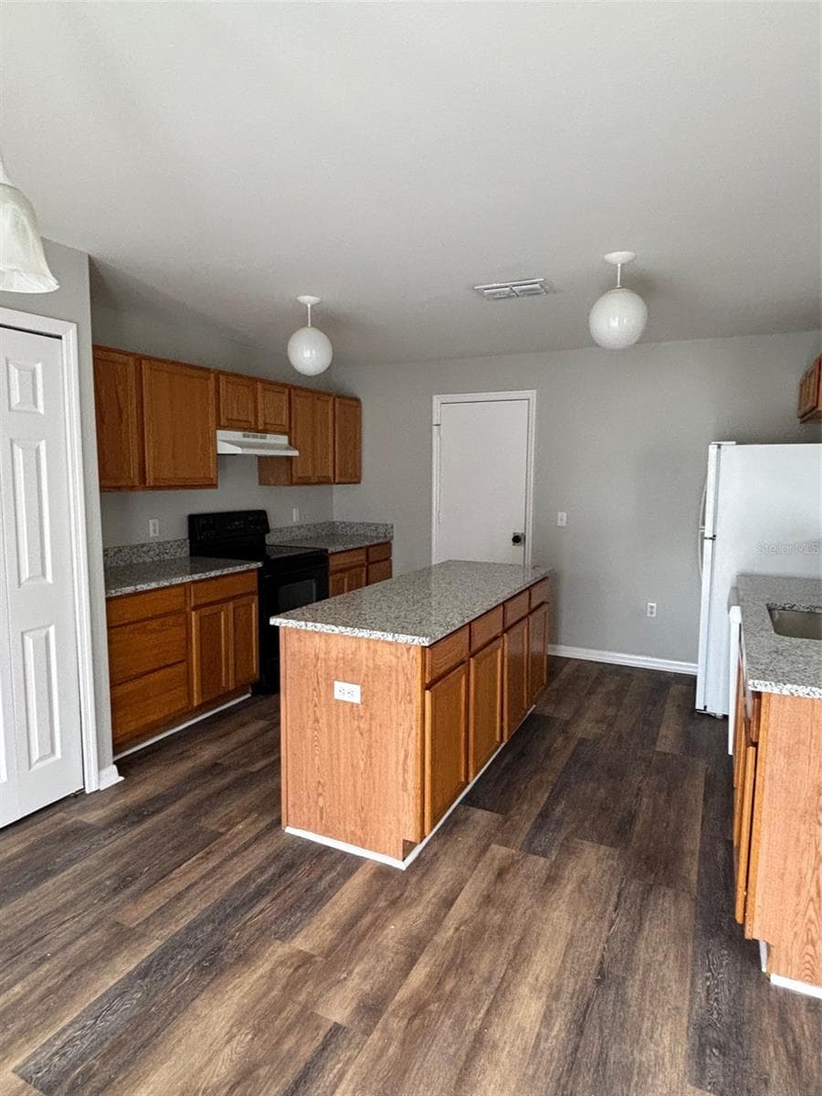 Single Family Residence at 11102 SUMMER STAR DR, RIVERVIEW, photo 5 of 31