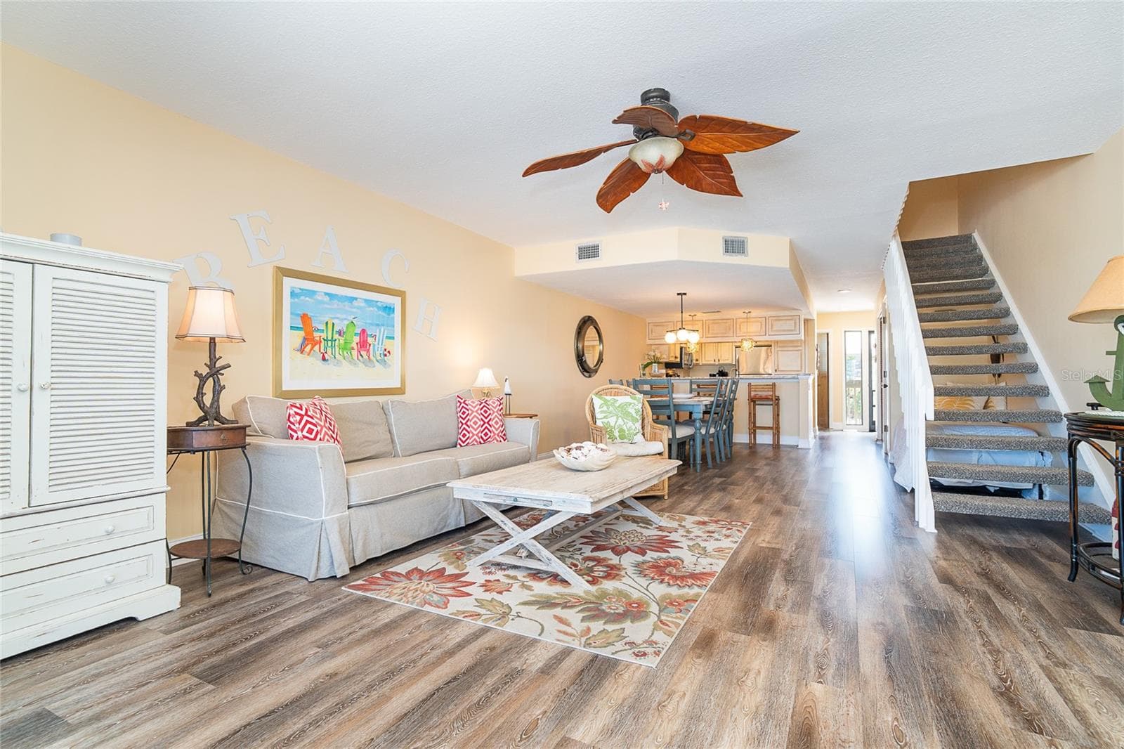 Living Area. - 301 S GULF BLVD #3, PLACIDA
