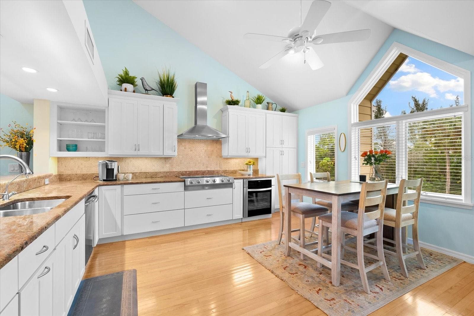 Condominium at 76 TIDY ISLAND BLVD, BRADENTON, photo 7 of 42