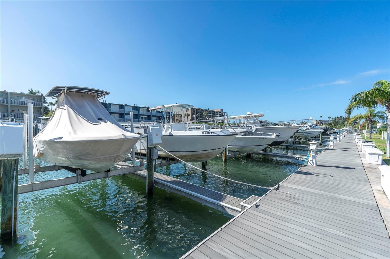 Key Capri's Marina - 1 KEY CAPRI #303E, TREASURE ISLAND