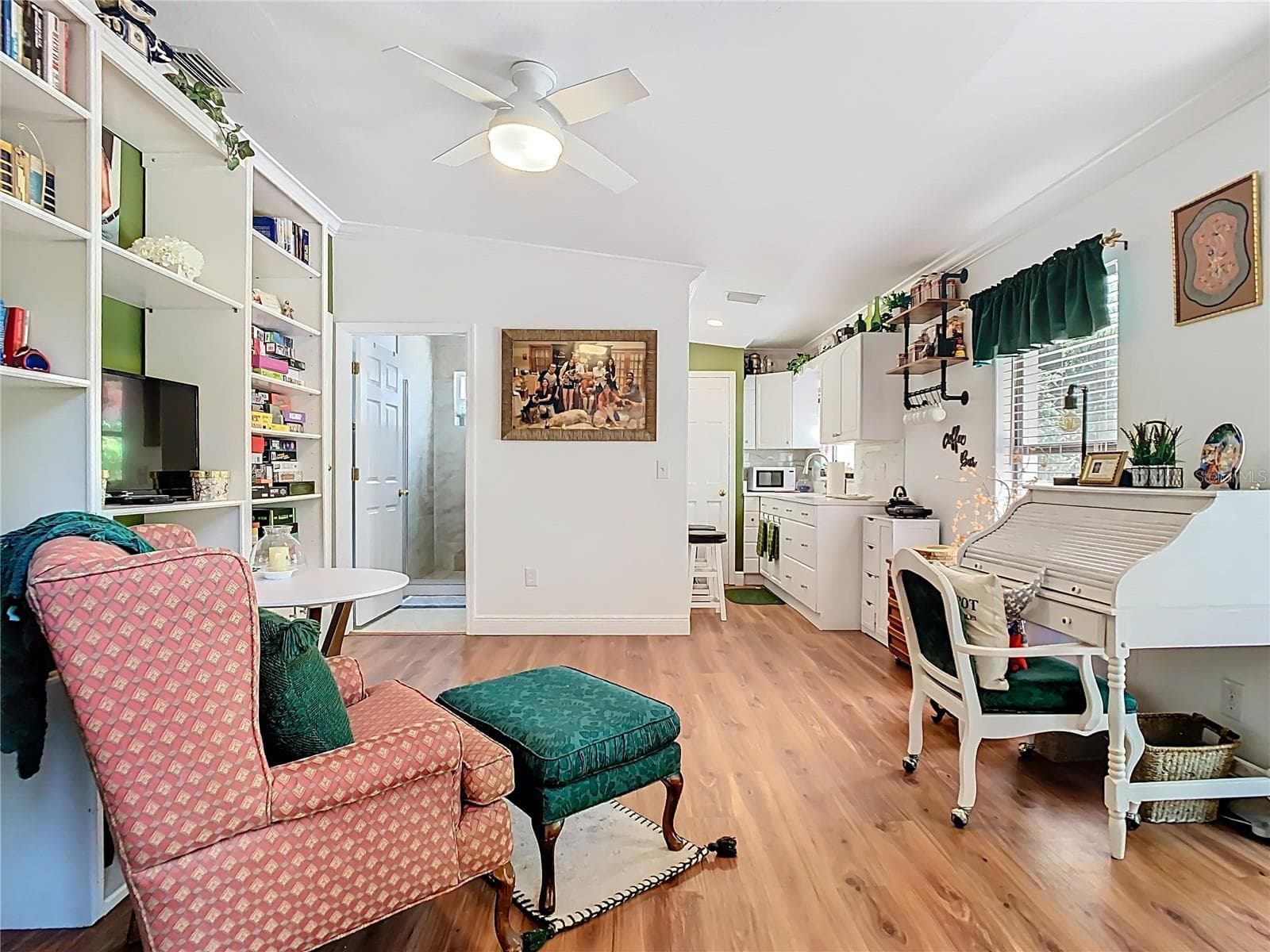 Bedroom 7 with Kitchenette and Private Entrance - 5852 MEDINAH WAY, ORLANDO