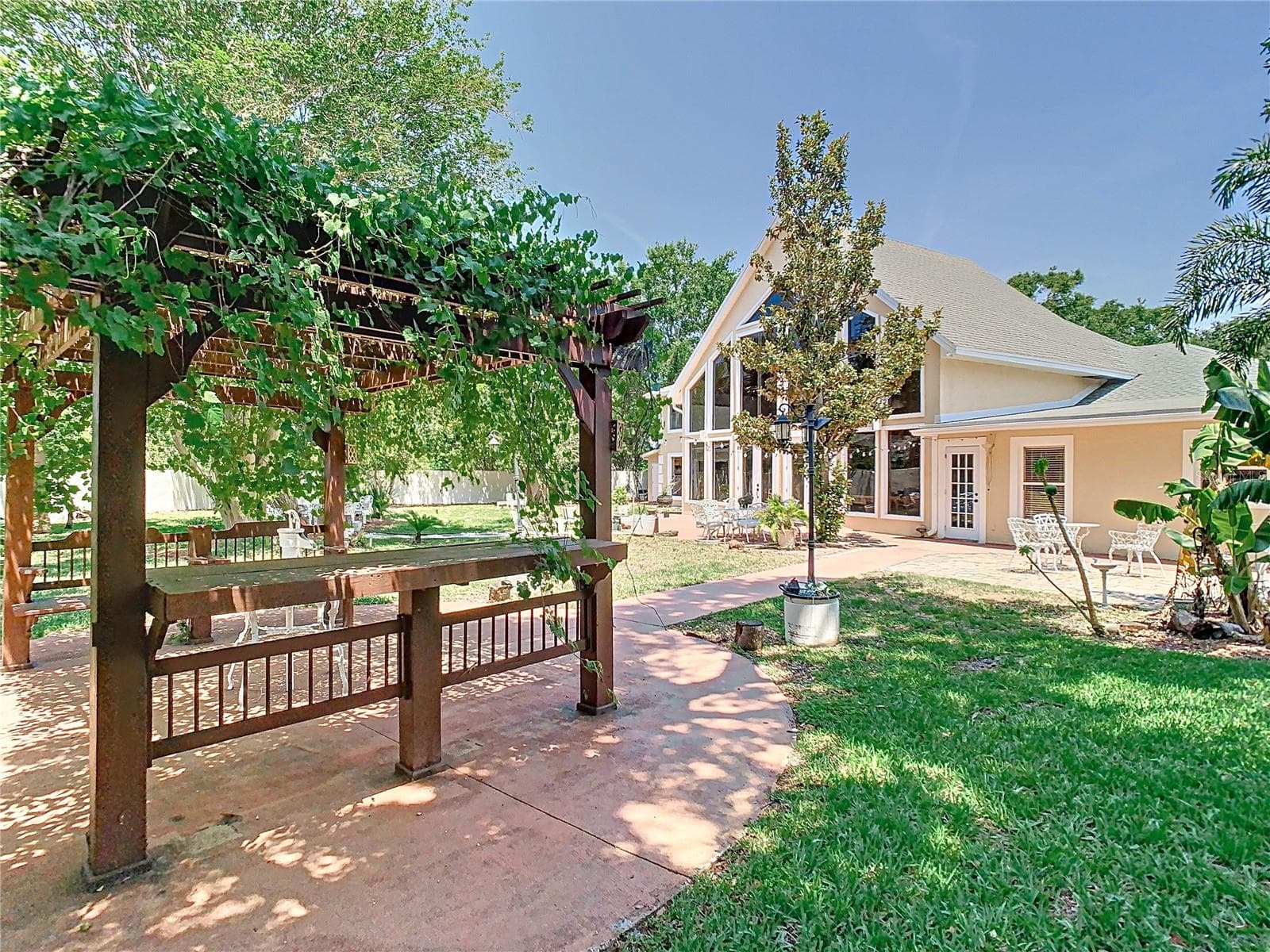 Backyard: Gazebo - 5852 MEDINAH WAY, ORLANDO