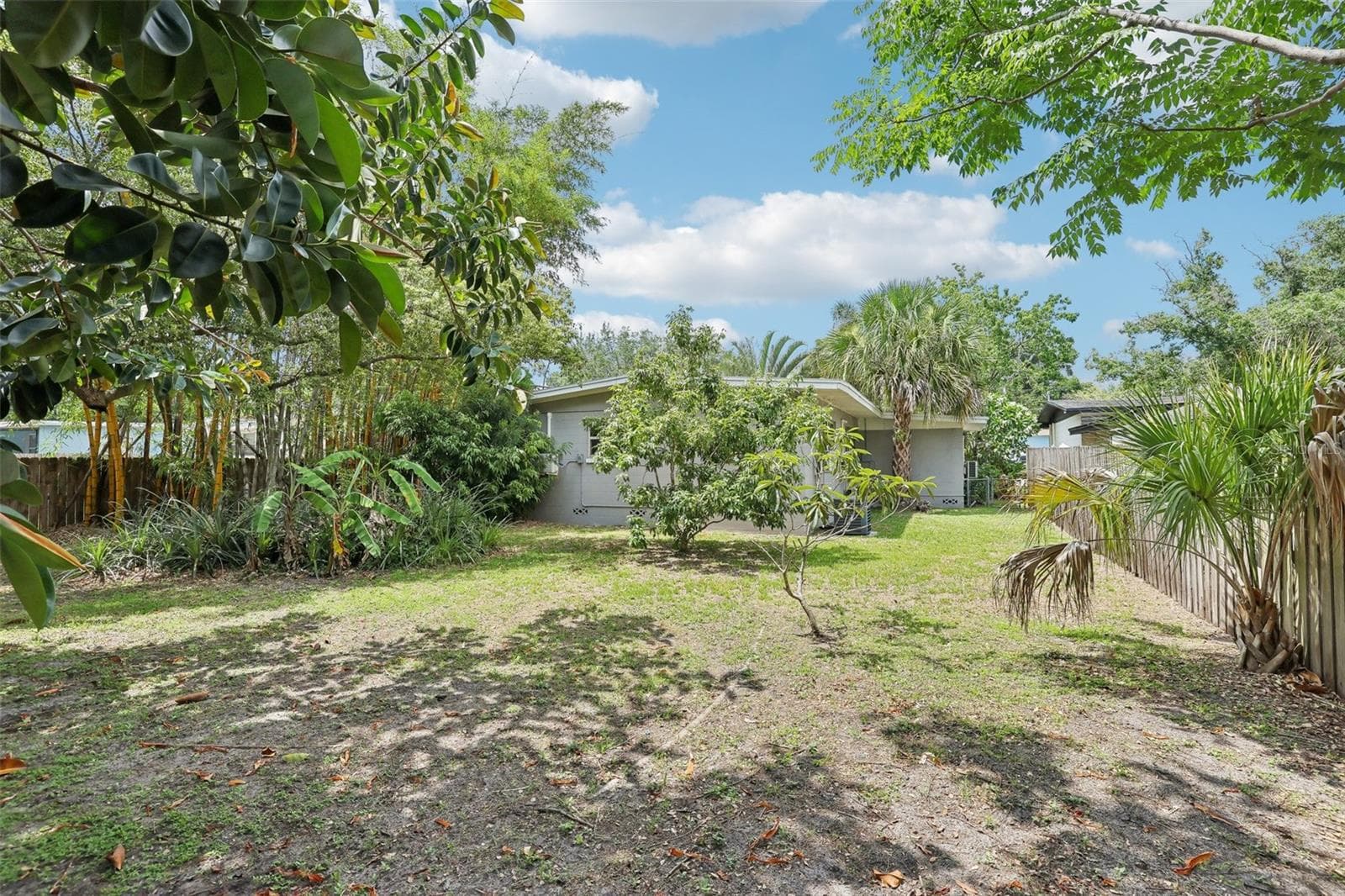 Single Family Residence at 318 E JERSEY ST, ORLANDO, photo 40 of 53