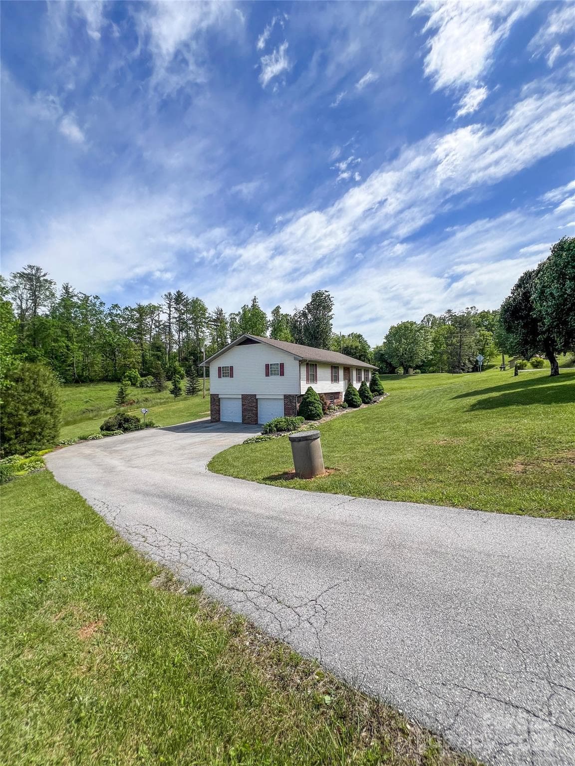 Single Family Residence at 660 Halltown Road, Spruce Pine, photo 2 of 33