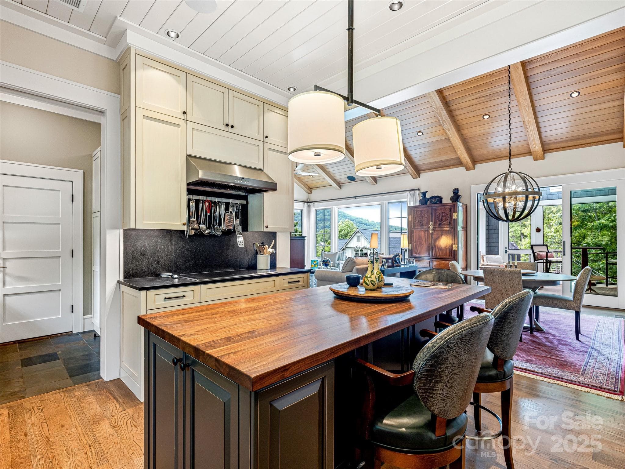 Creative finishes at every angle - 3 Bayonne Trail, Asheville