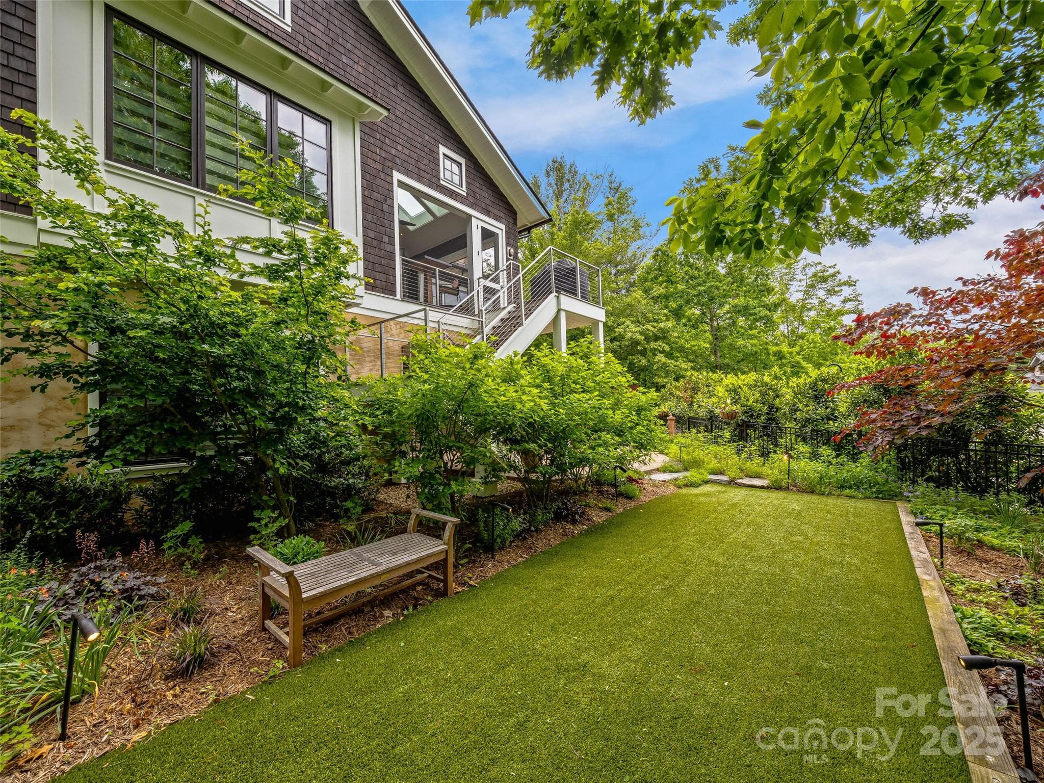 A Games Terrace for family, friends and furry ones - 3 Bayonne Trail, Asheville