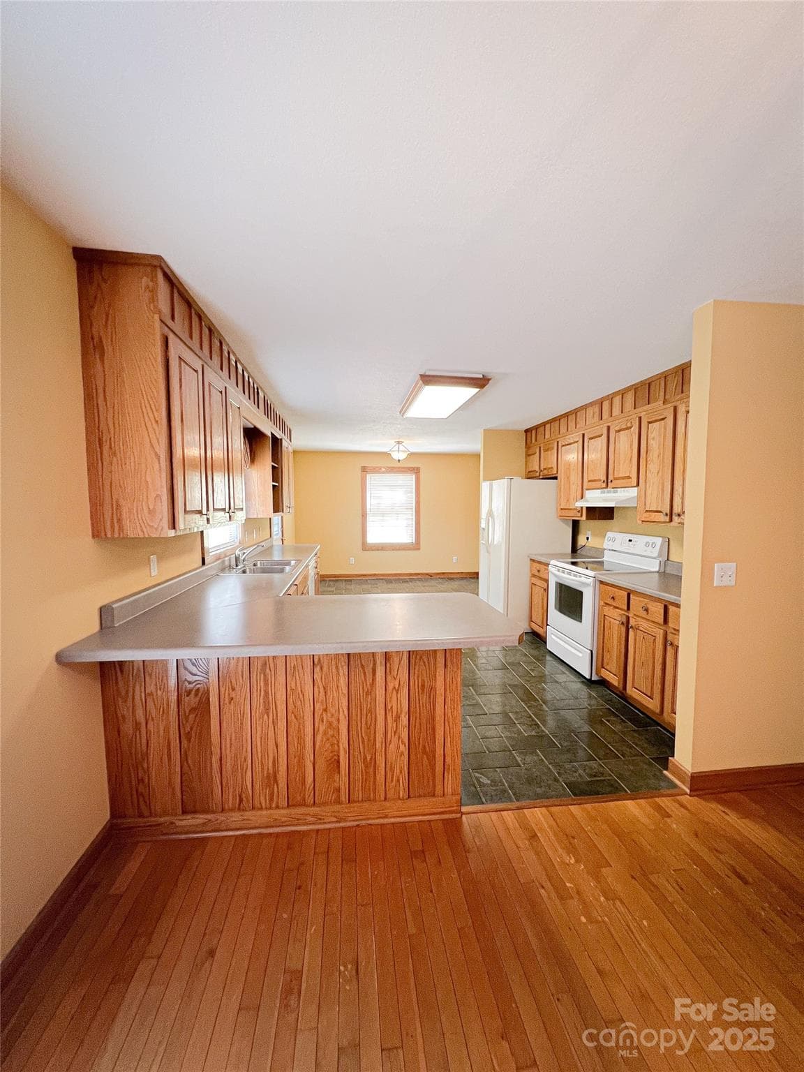 Single Family Residence at 660 Halltown Road, Spruce Pine, photo 12 of 33