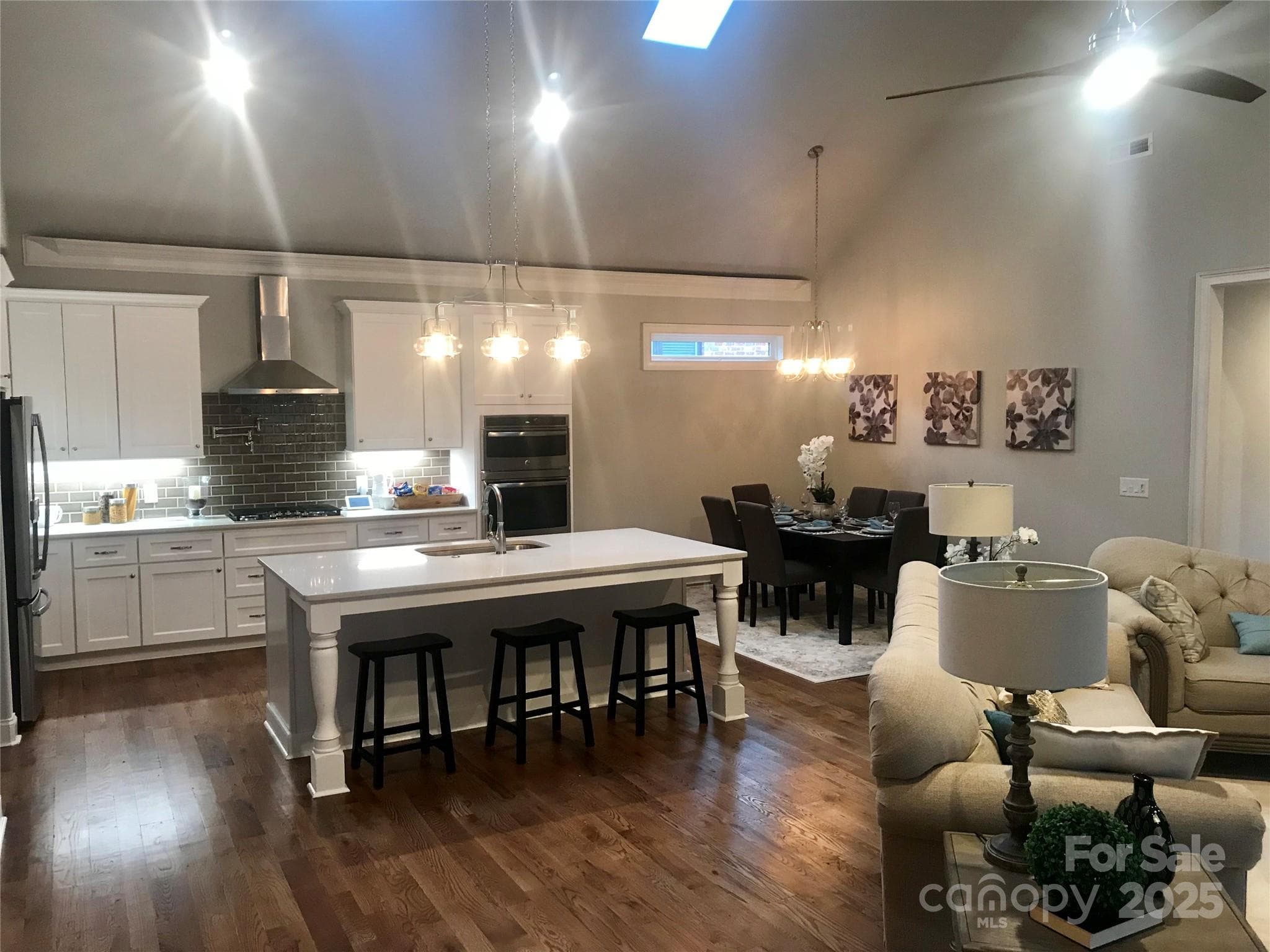 Single Family Residence at Denver, photo 2 of 5