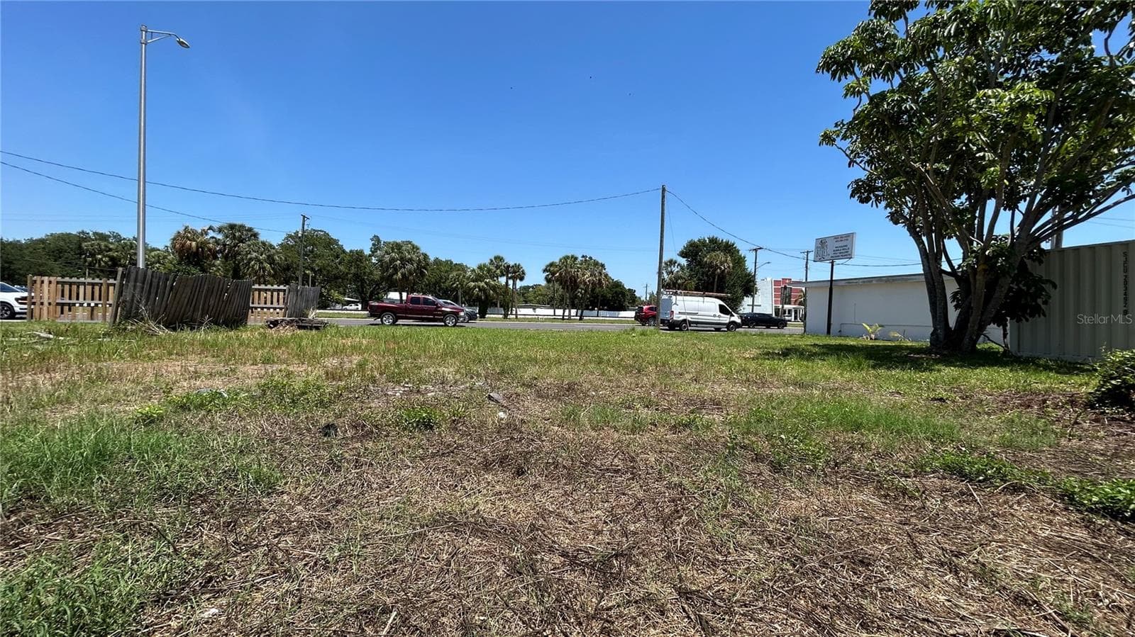 9909 S 41 HWY