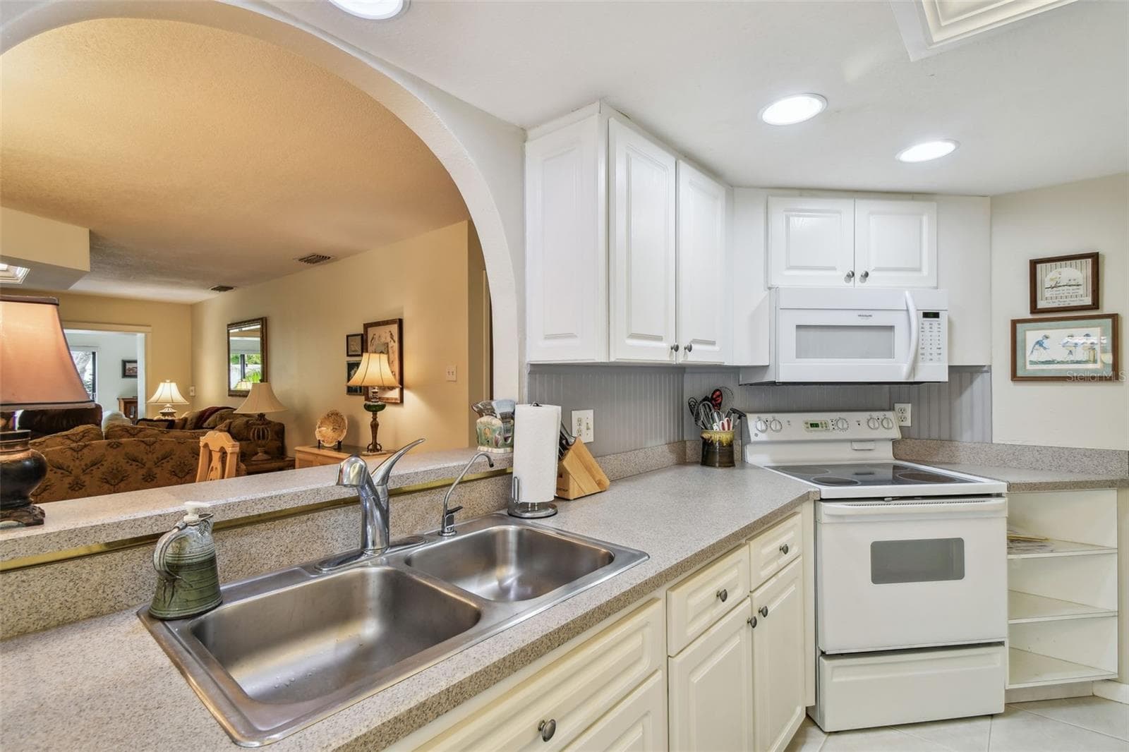 Villa at 3476 TARPON WOODS BLVD, PALM HARBOR, photo 10 of 58