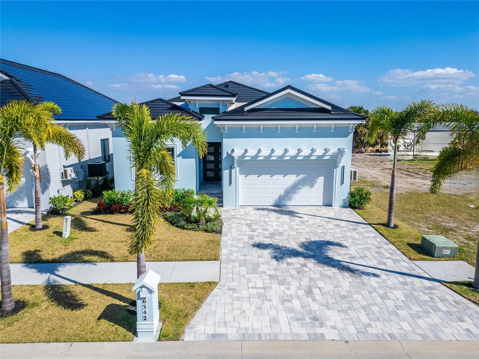 6542 SIMONE SHORES CIR