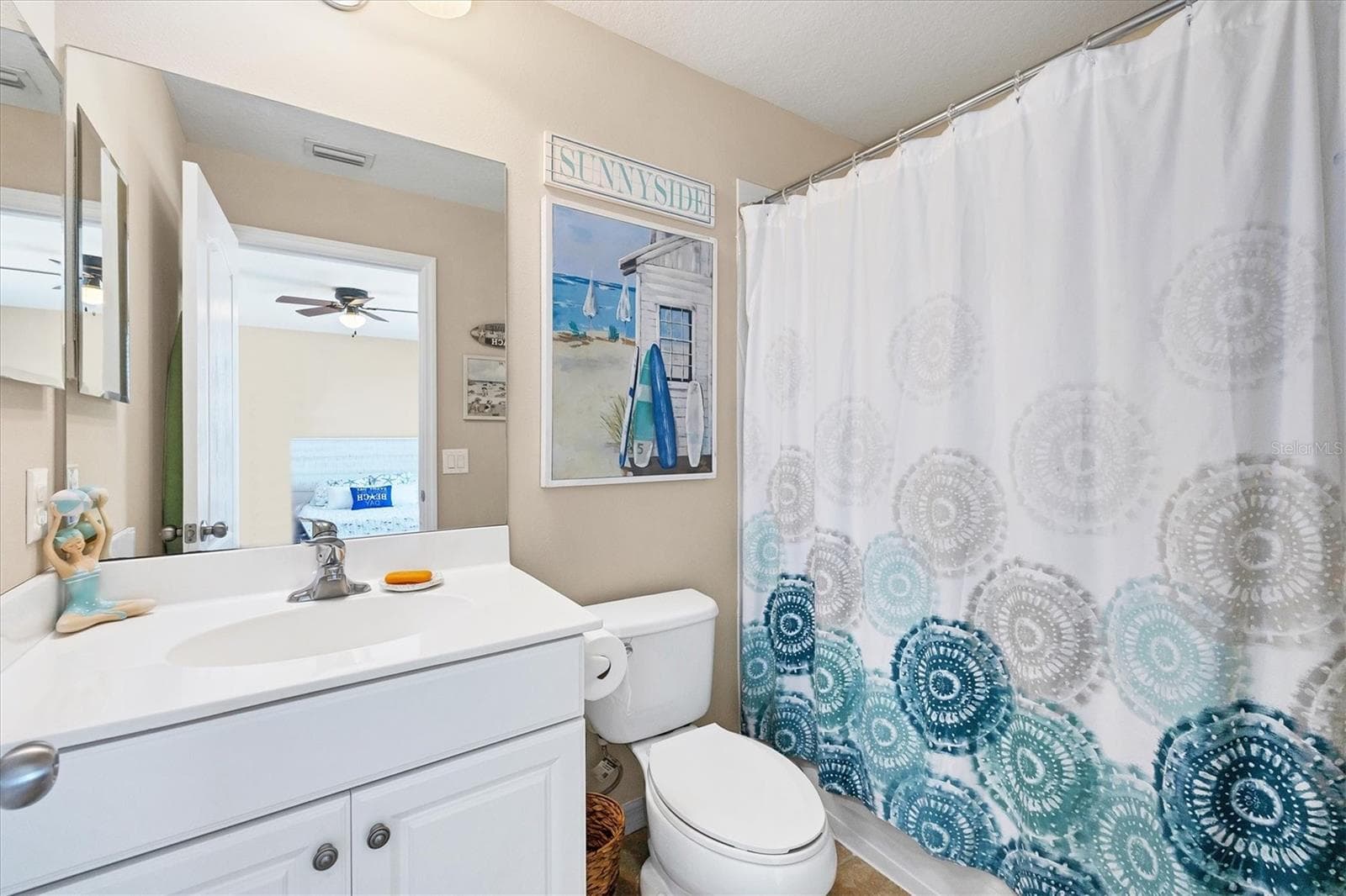 Secondary ensuite bath - 4811 WOODBROOK DR, SARASOTA