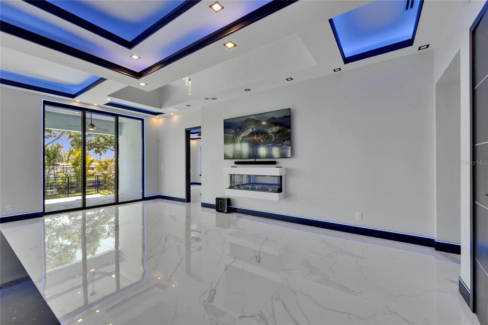 Single Family Residence at 6530 SIMONE SHORES CIR, APOLLO BEACH, photo 14 of 84