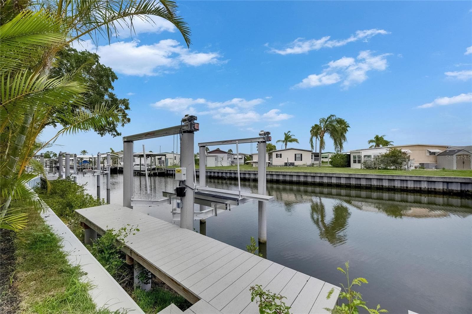 Single Family Residence at 6542 SIMONE SHORES CIR, APOLLO BEACH, photo 3 of 75