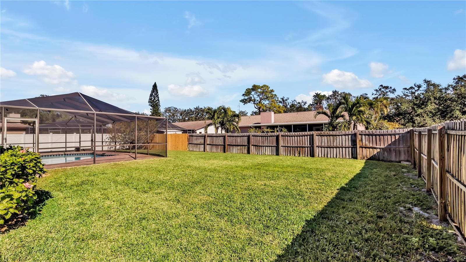 Plenty of room to park a boat or RV - 7801 17TH WAY N, ST PETERSBURG