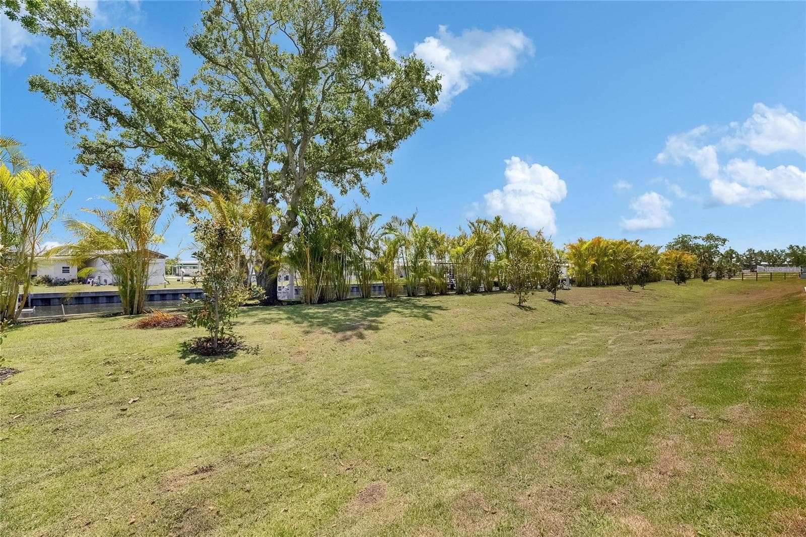 Single Family Residence at 6532 SIMONE SHORES CIR, APOLLO BEACH, photo 62 of 88
