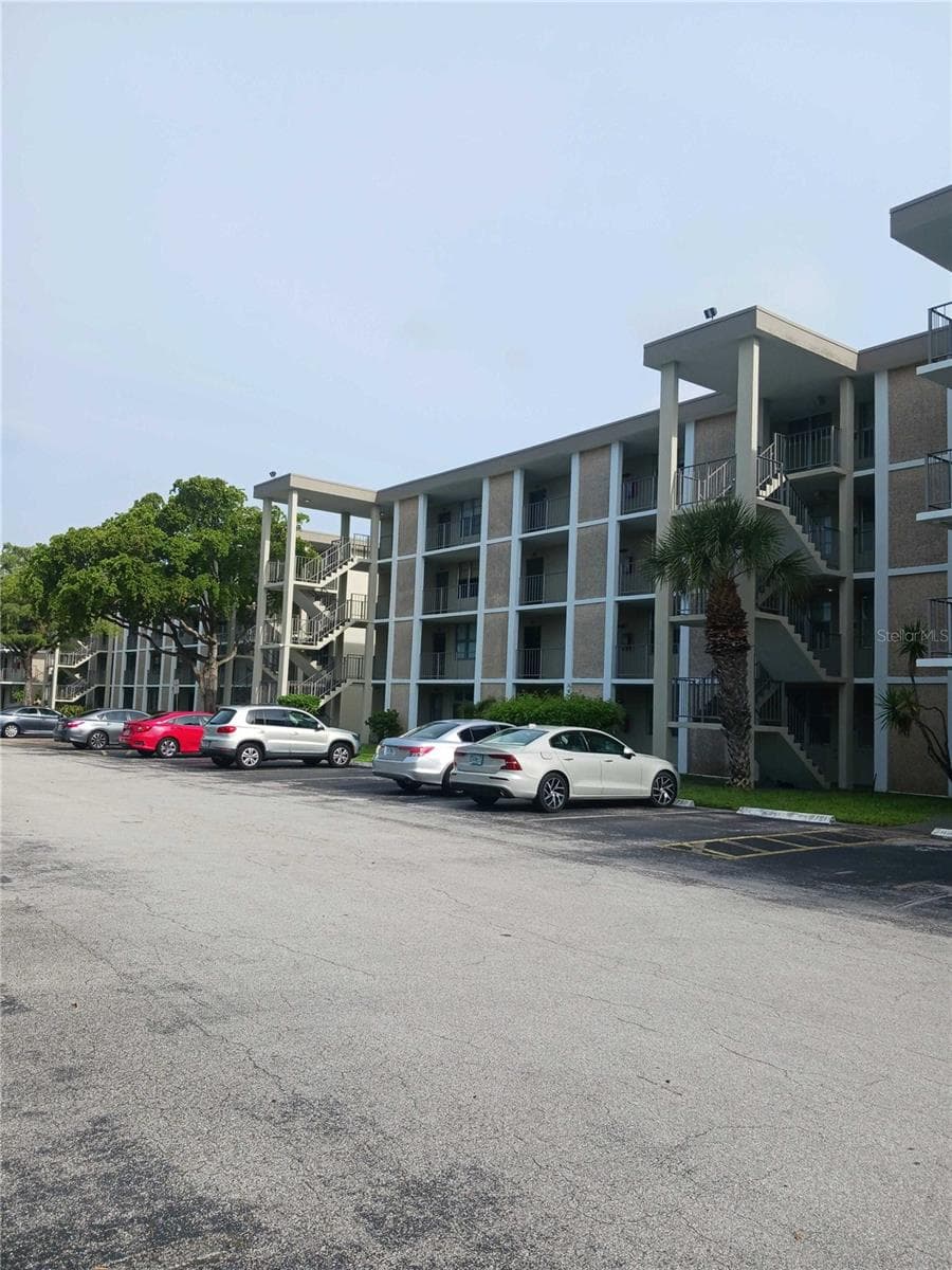 2901 NW 48TH AVE #367