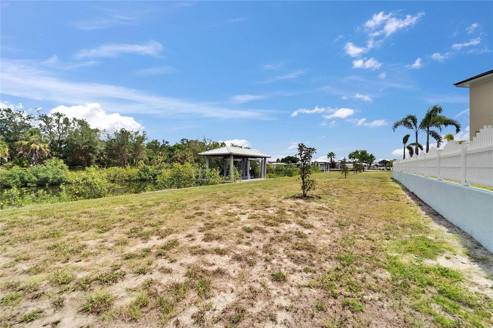 Single Family Residence at 6520 SIMONE SHORES CIR, APOLLO BEACH, photo 86 of 98