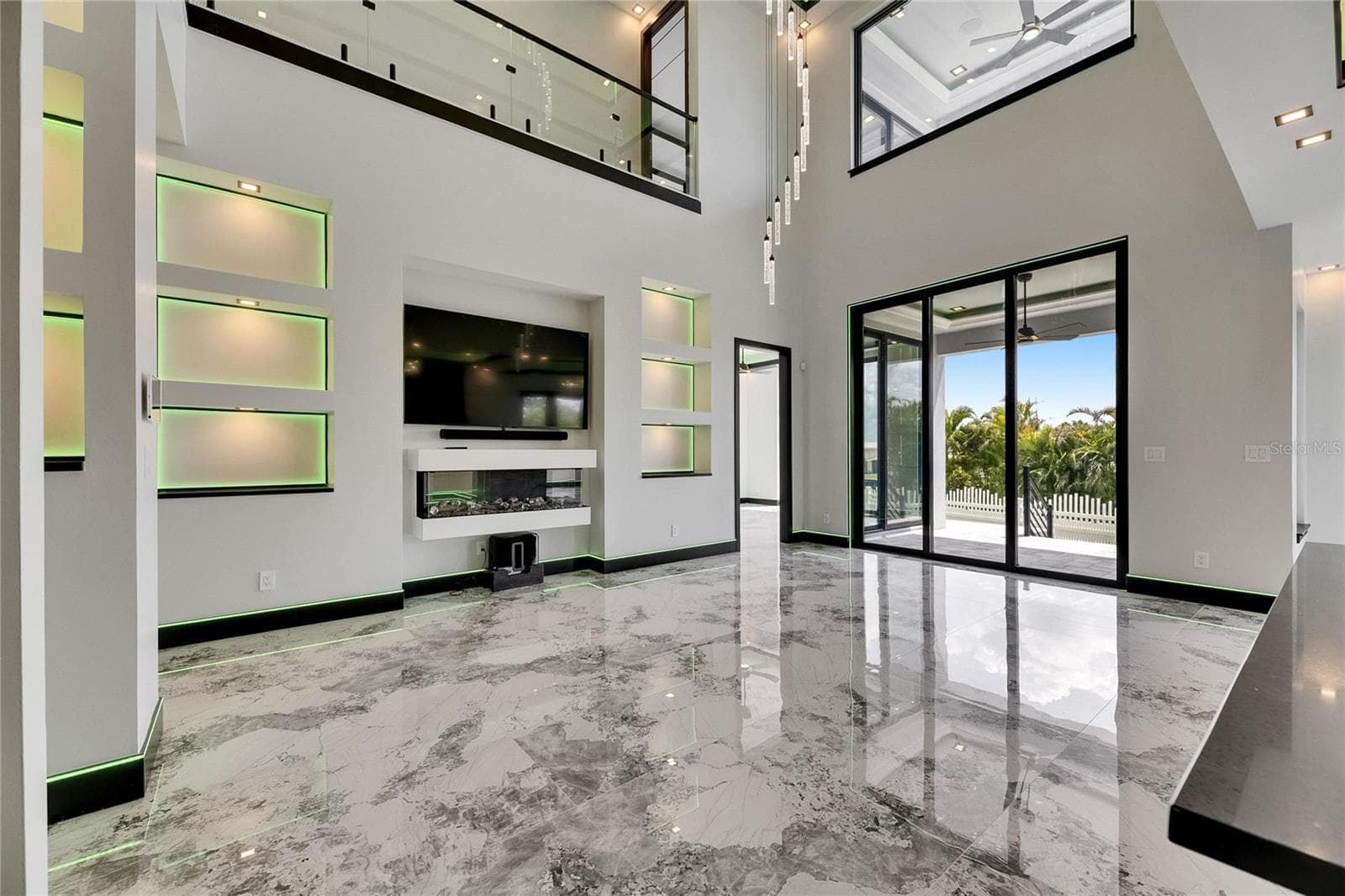 Single Family Residence at 6526 SIMONE SHORES CIR, APOLLO BEACH, photo 12 of 92