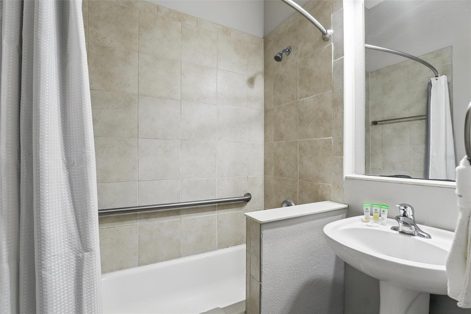Townhouse at 14501 DAMAI LN, ORLANDO, photo 28 of 53
