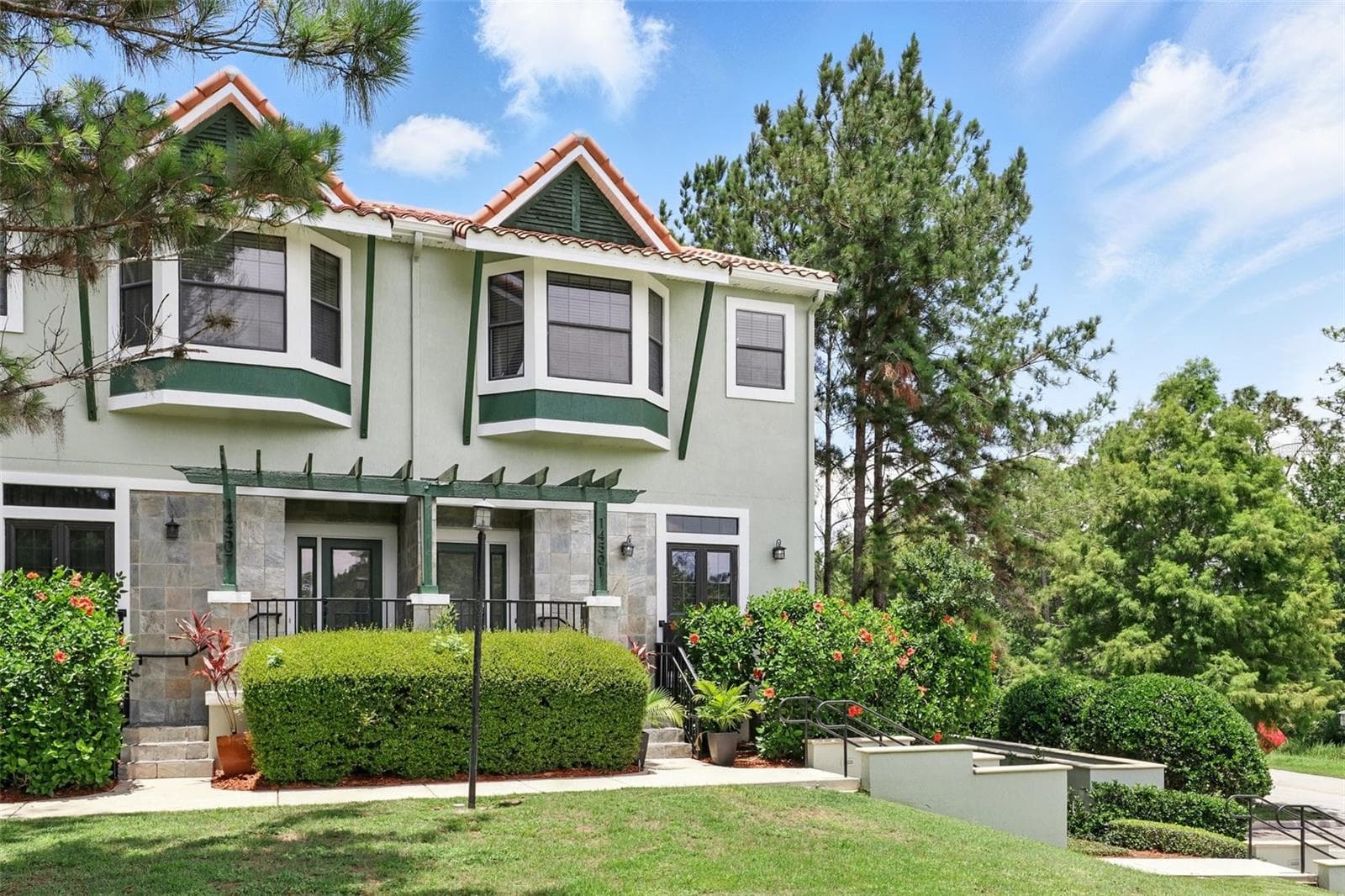 Townhouse at 14501 DAMAI LN, ORLANDO, photo 2 of 53