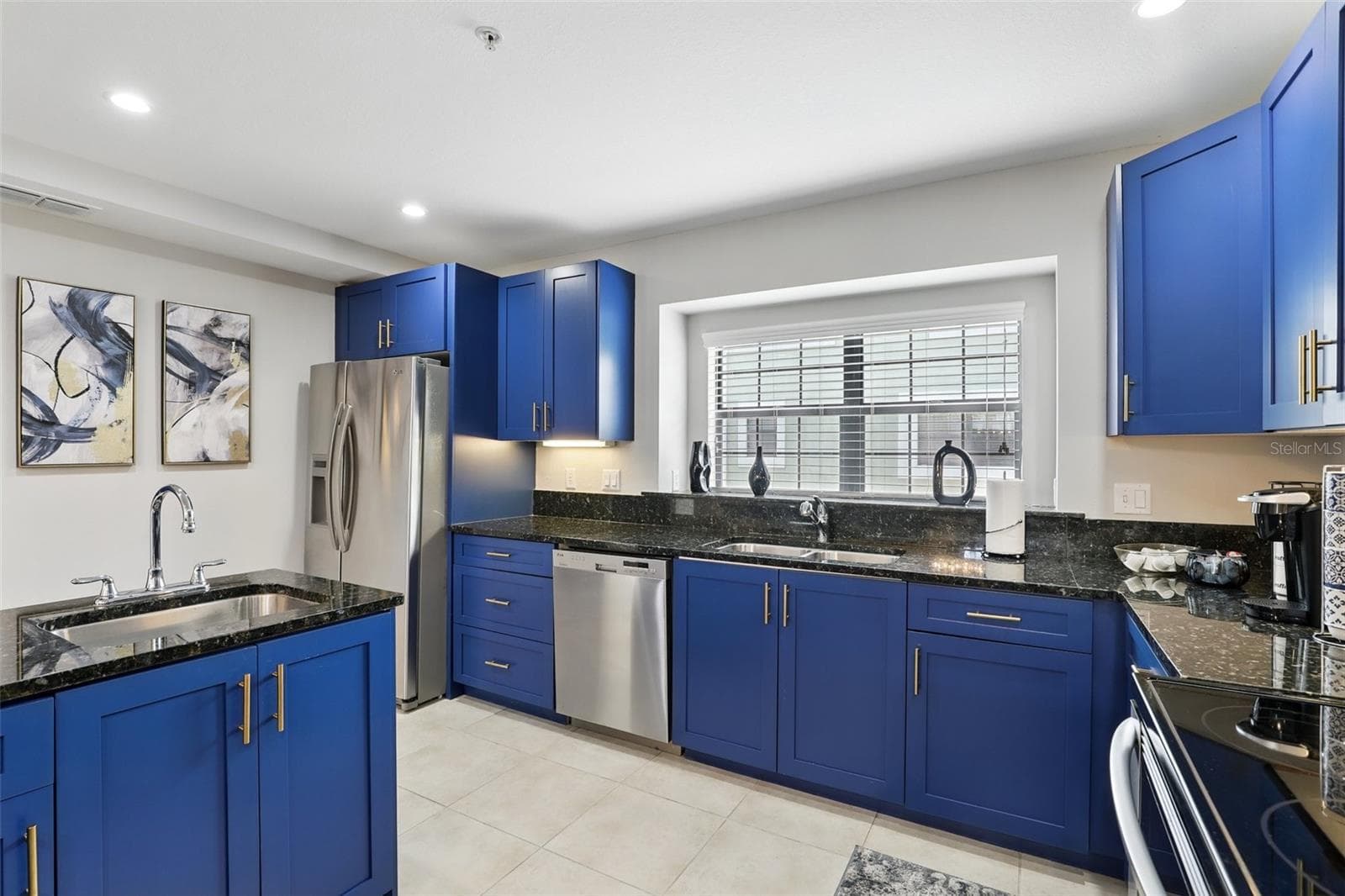 Townhouse at 14501 DAMAI LN, ORLANDO, photo 15 of 53
