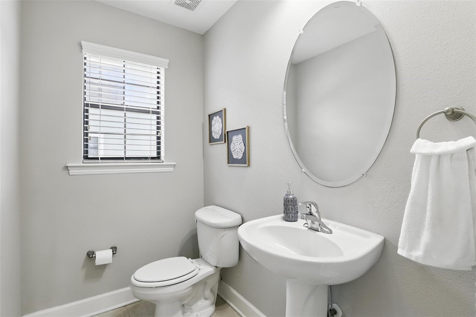 Townhouse at 14501 DAMAI LN, ORLANDO, photo 17 of 53