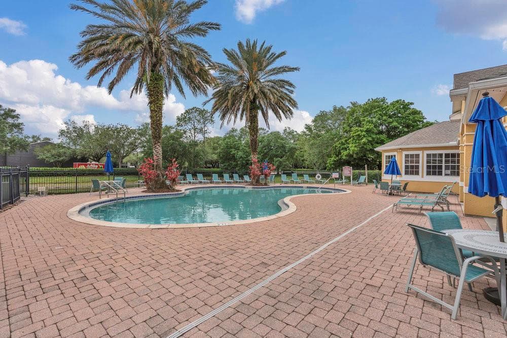 Community pool - 8213 CLAIRE ANN DR #108, ORLANDO