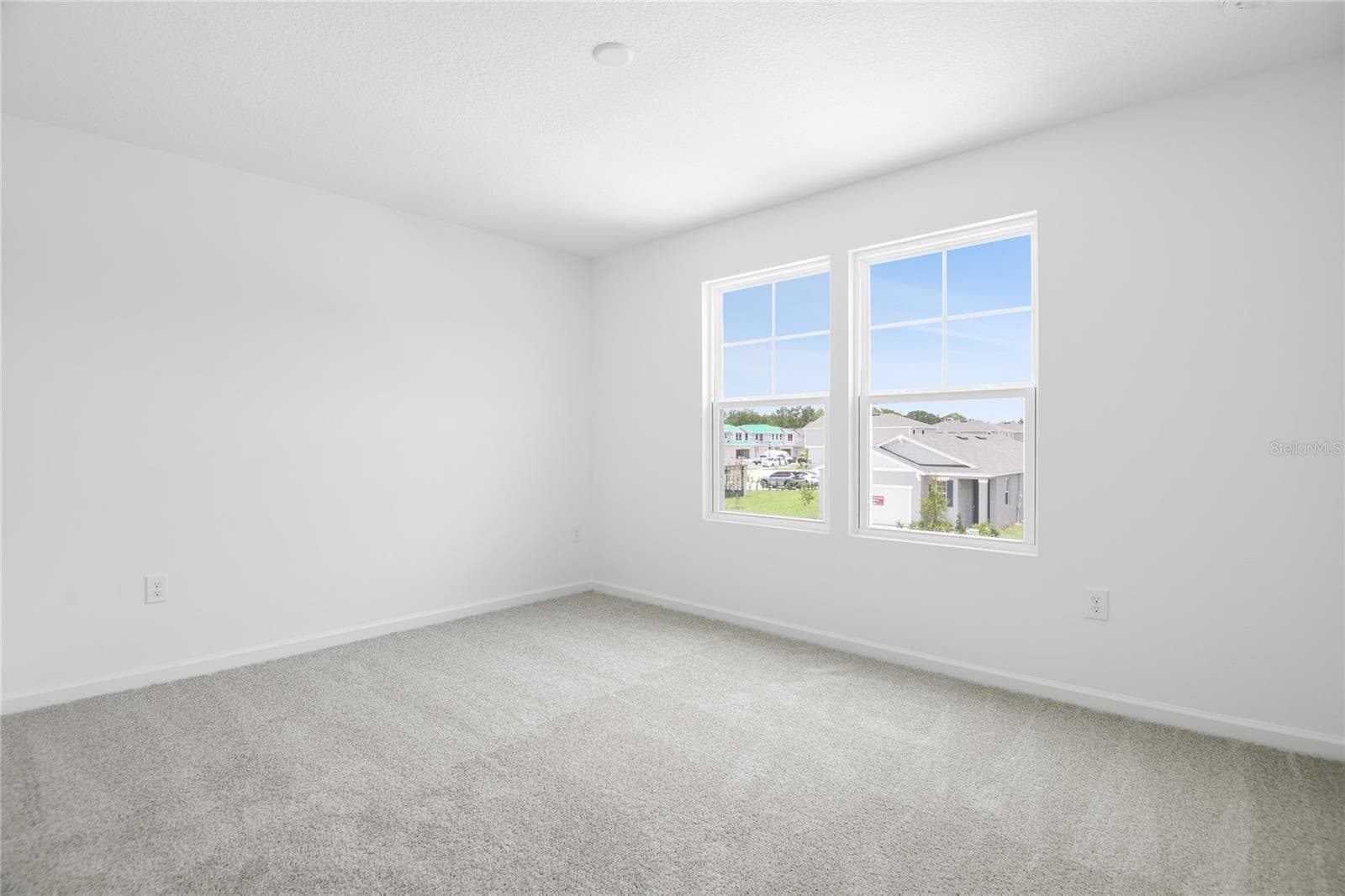Single Family Residence at 816 LAKE DELL RD, DUNDEE, photo 11 of 20