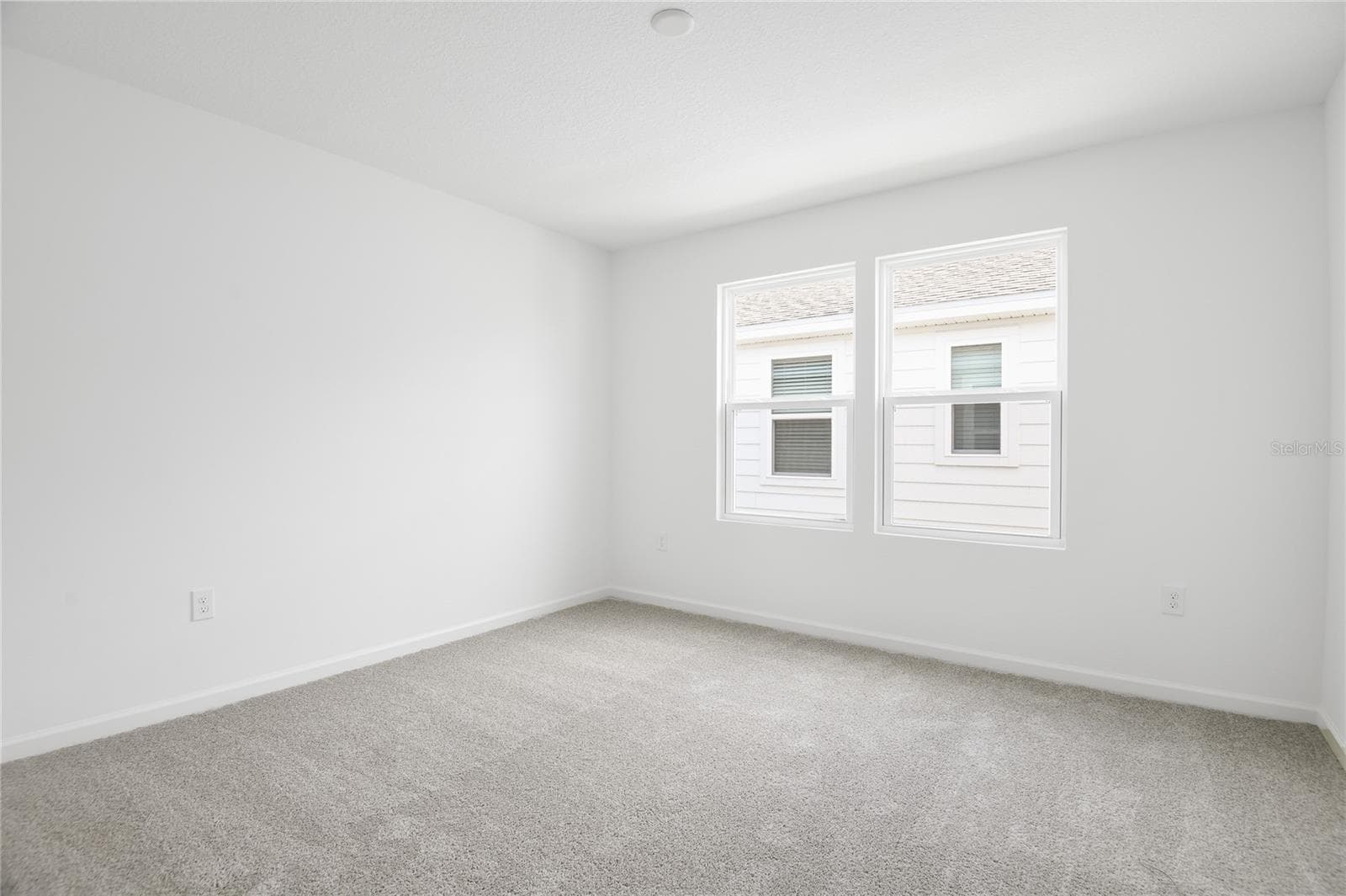 Single Family Residence at 816 LAKE DELL RD, DUNDEE, photo 13 of 20