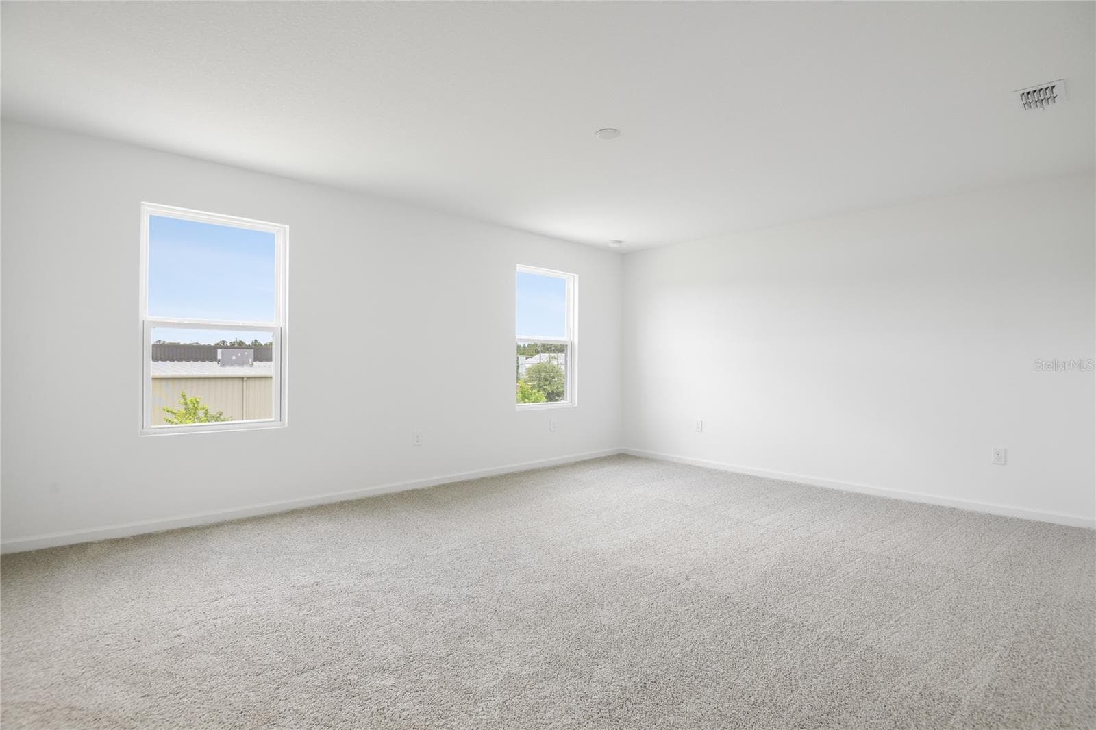 Single Family Residence at 816 LAKE DELL RD, DUNDEE, photo 14 of 20