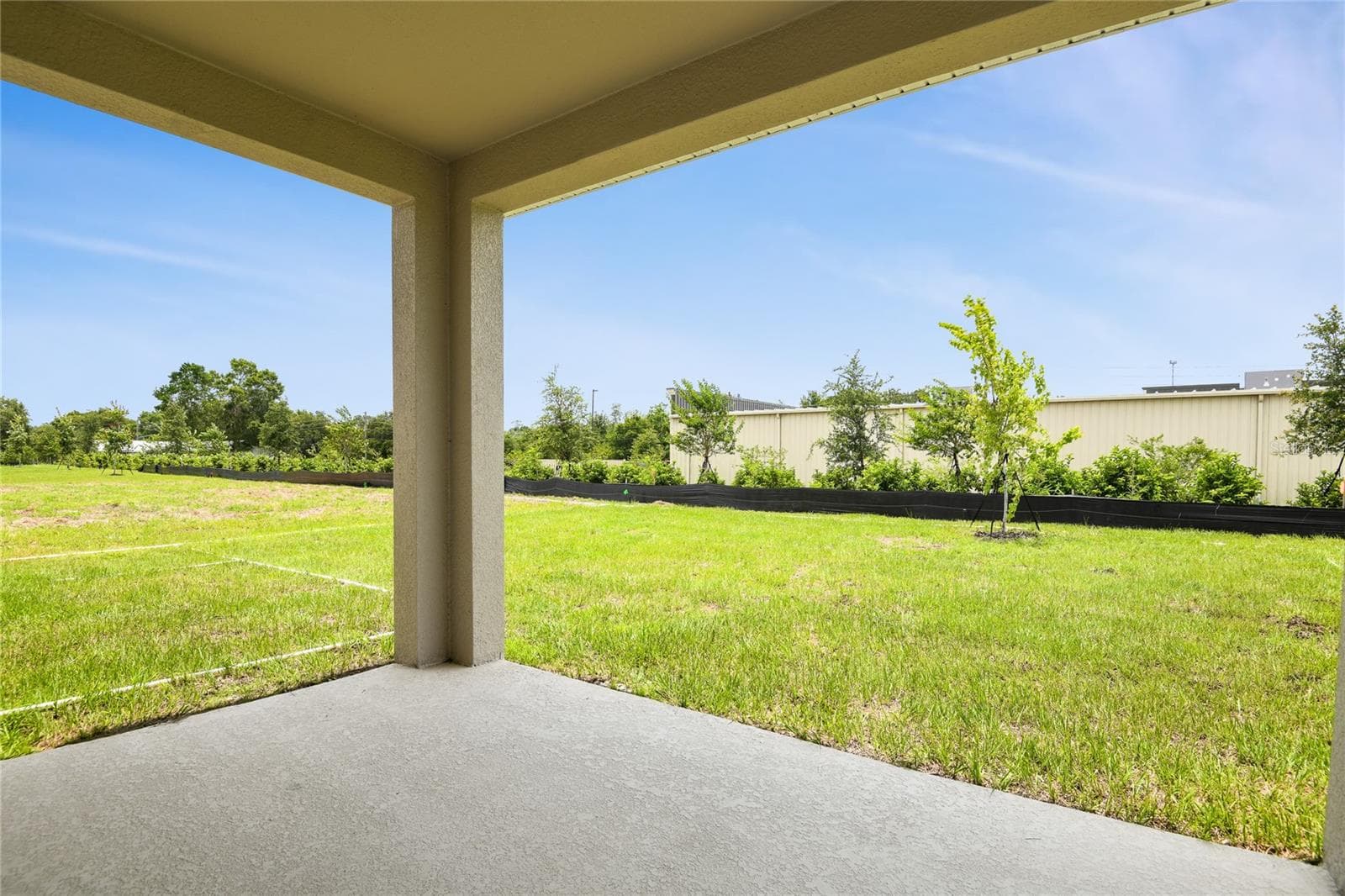 Single Family Residence at 816 LAKE DELL RD, DUNDEE, photo 18 of 20