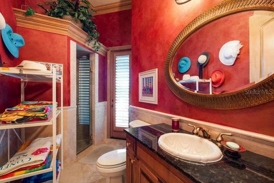 Pool Bath - 841 PONCE DE LEON DR, ST PETERSBURG