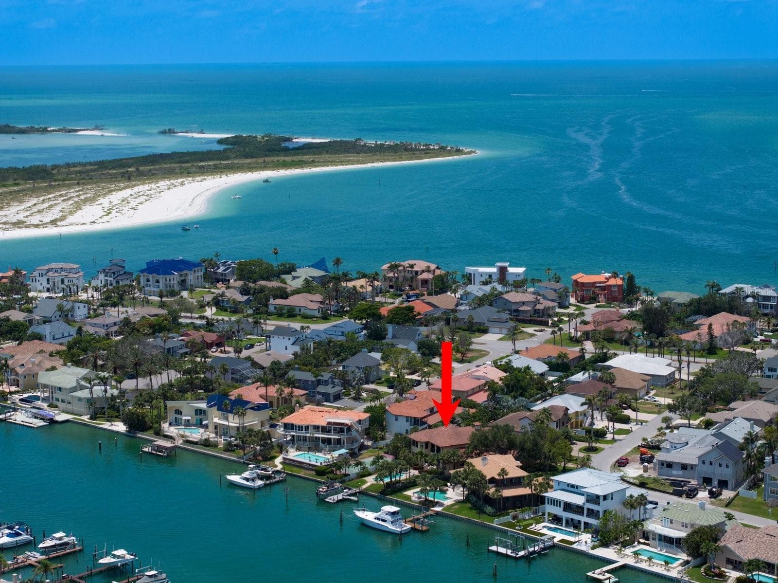 Located on the Grand Canal with no bridges to the Gulf - 841 PONCE DE LEON DR, ST PETERSBURG