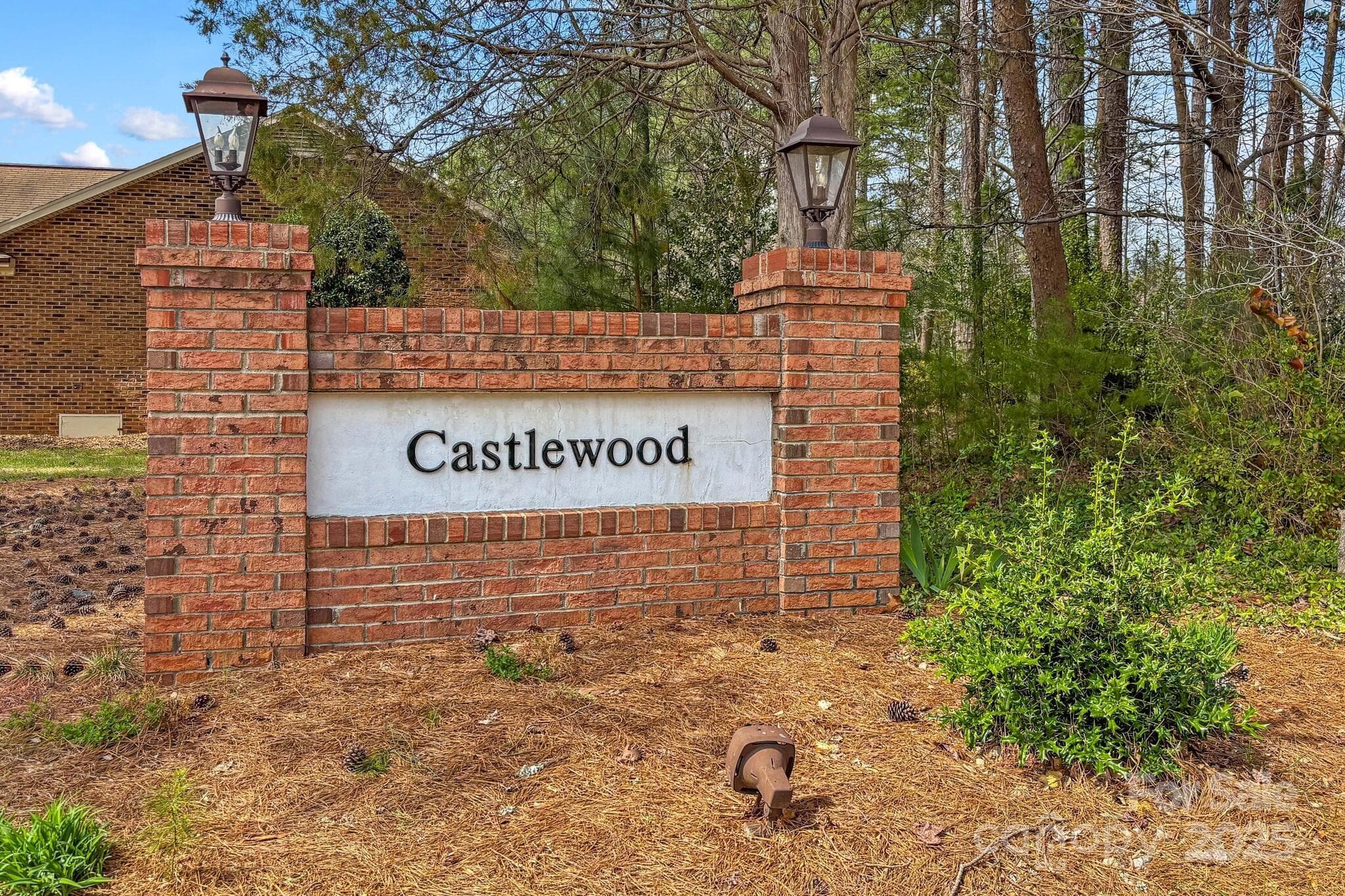 Townhouse at 402 Swaim Court, Salisbury, photo 2 of 39