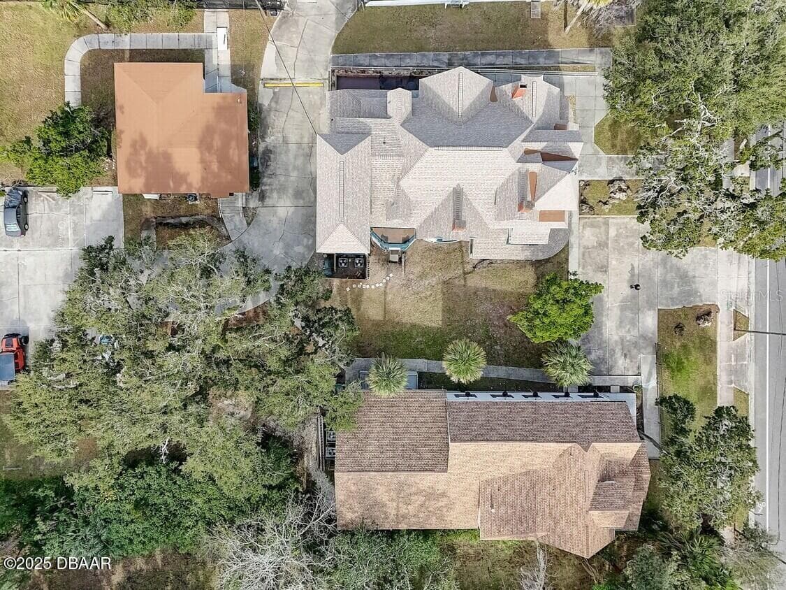 Multi-Family 5+ at 404 S RIDGEWOOD AVE, DAYTONA BEACH, photo 7 of 57