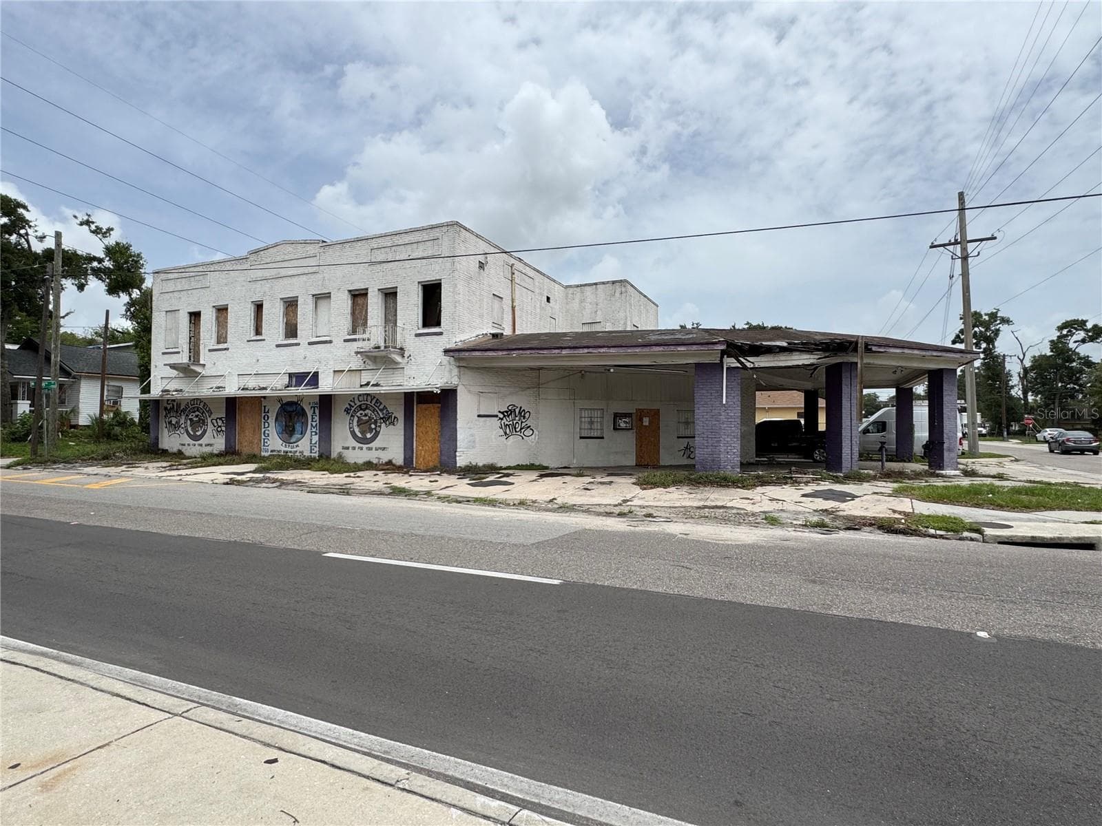 Warehouse at 2804 E COLUMBUS DR, TAMPA, photo 2 of 14