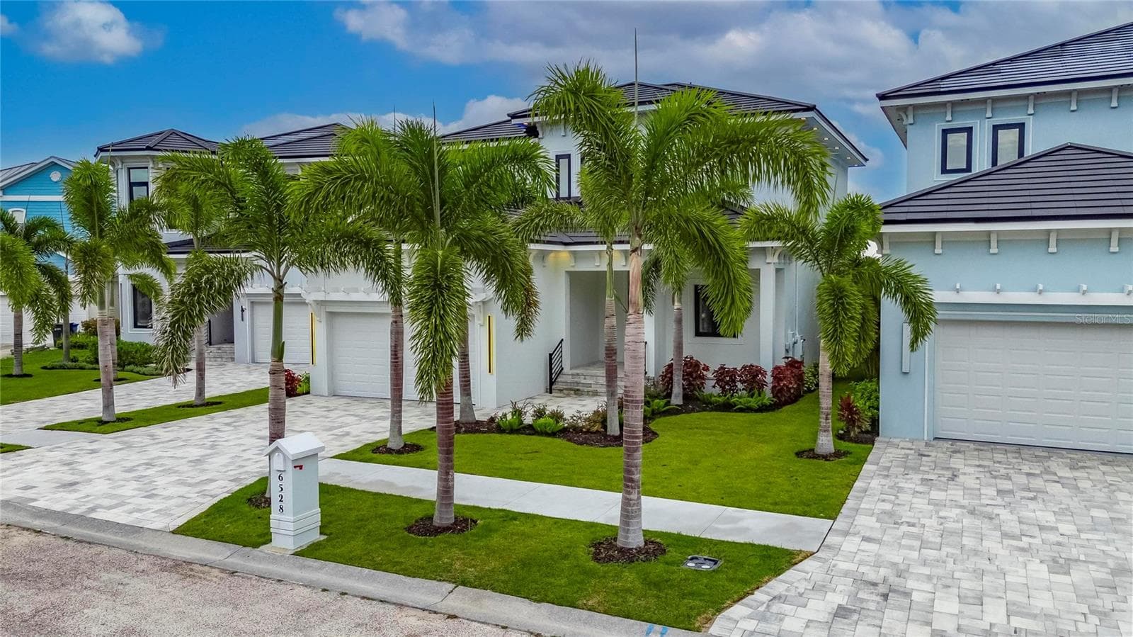 Single Family Residence at 6528 SIMONE SHORES CIR, APOLLO BEACH, photo 7 of 97