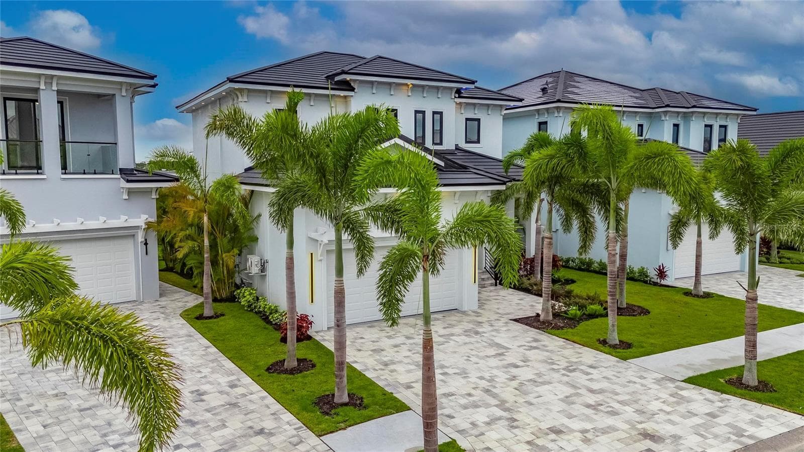 Single Family Residence at 6528 SIMONE SHORES CIR, APOLLO BEACH, photo 8 of 97